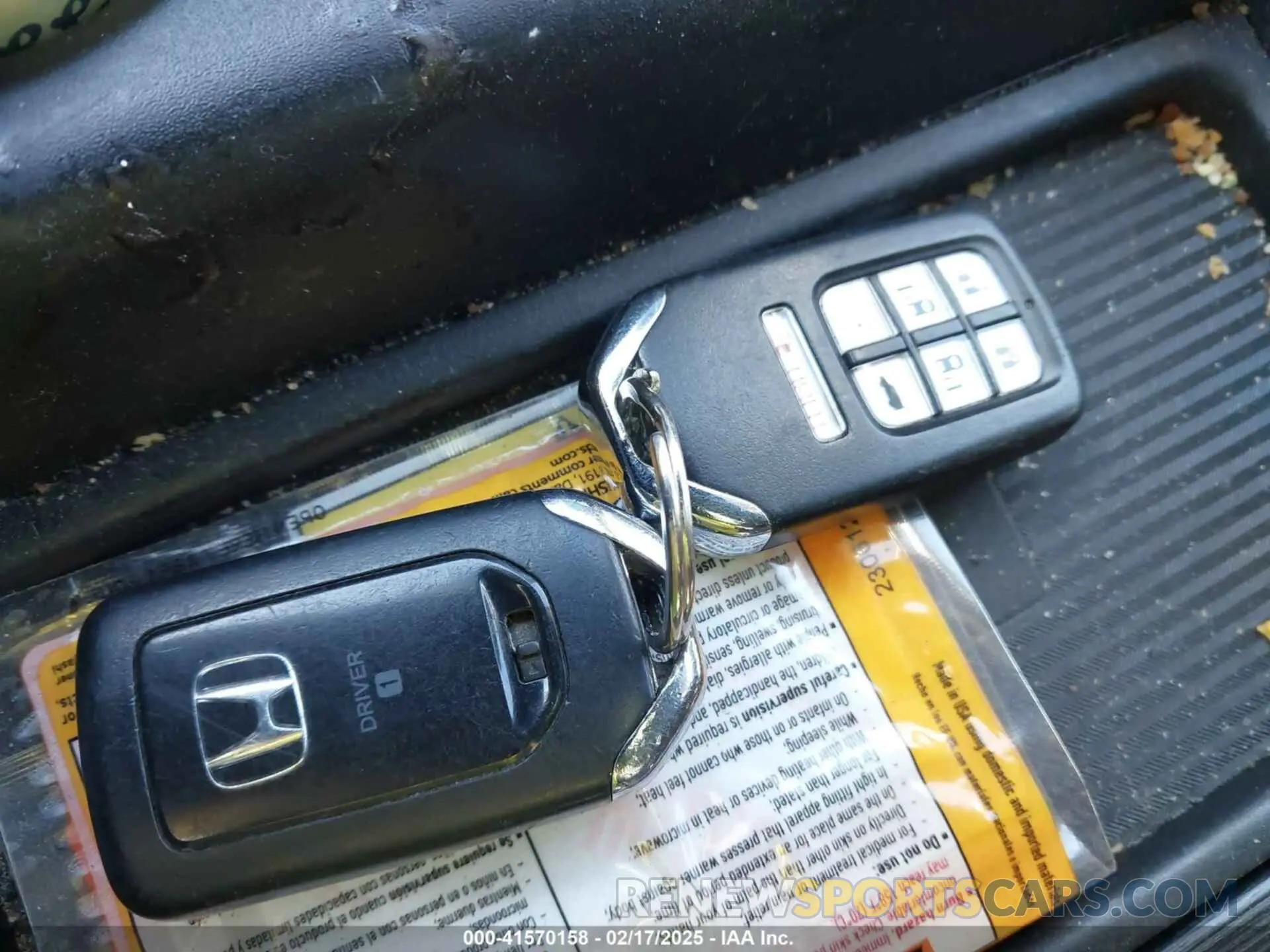 11 Photograph of a damaged car 5FNRL6H98KB022496 HONDA ODYSSEY 2019