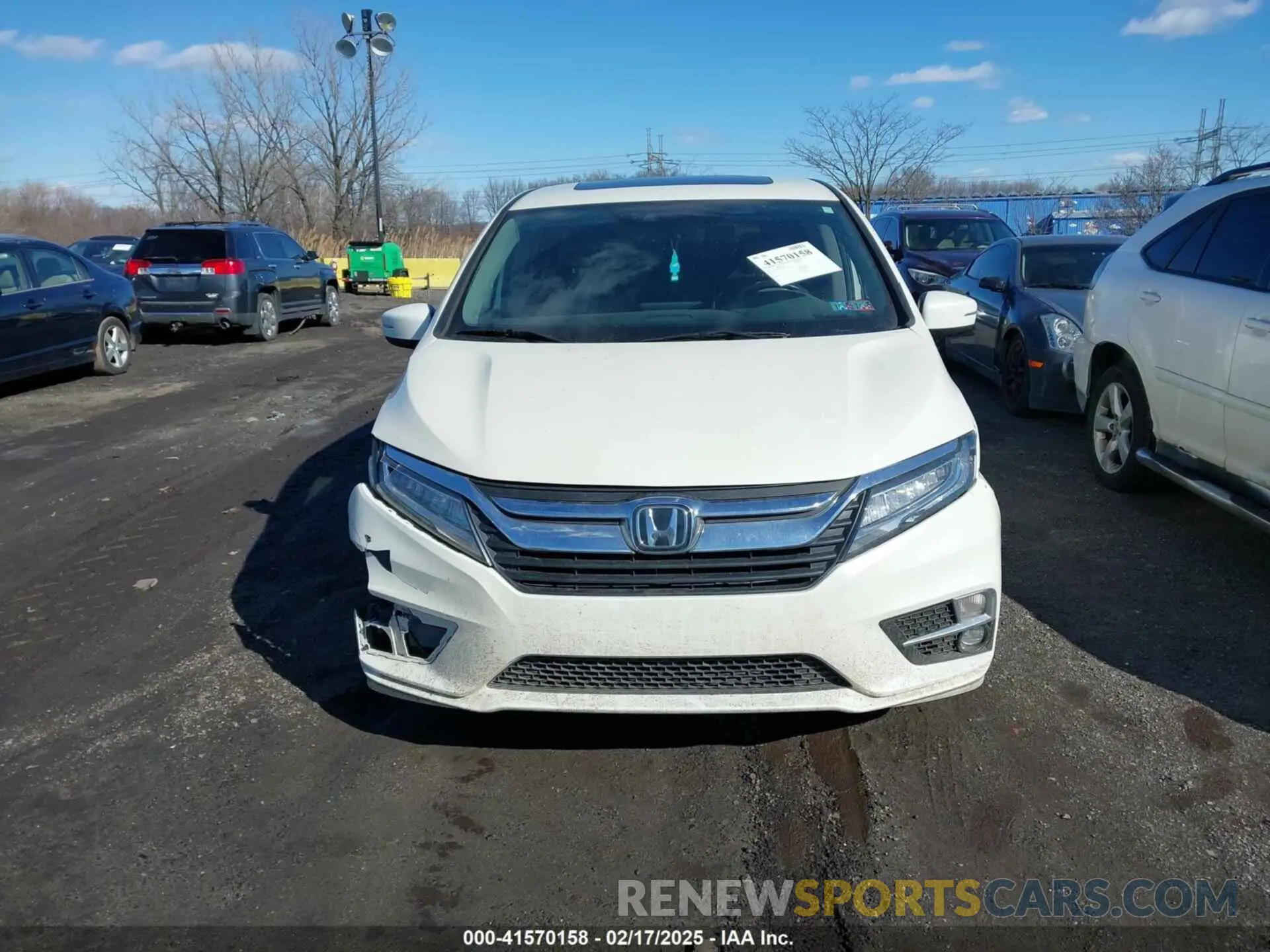 12 Photograph of a damaged car 5FNRL6H98KB022496 HONDA ODYSSEY 2019
