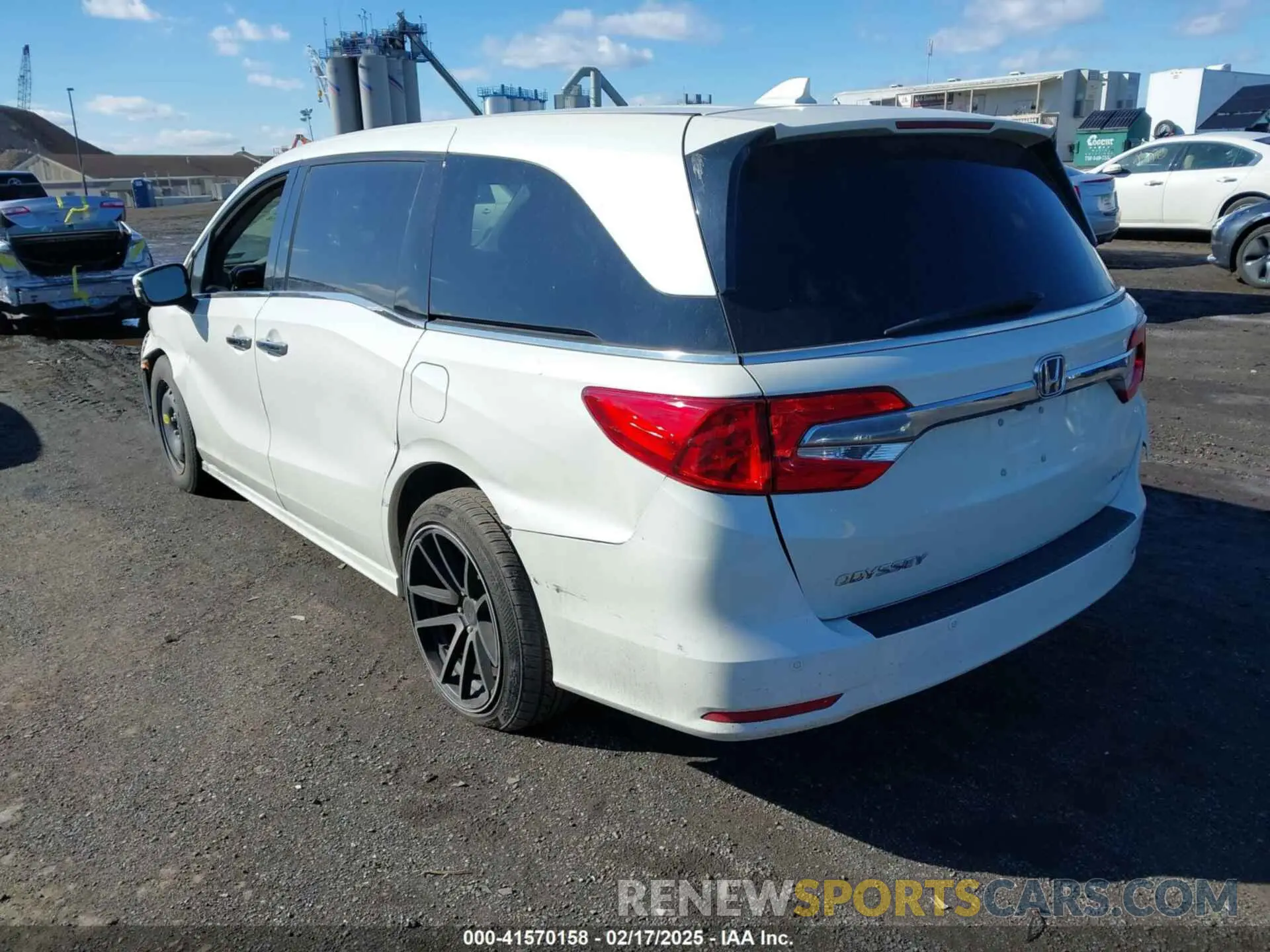 3 Photograph of a damaged car 5FNRL6H98KB022496 HONDA ODYSSEY 2019