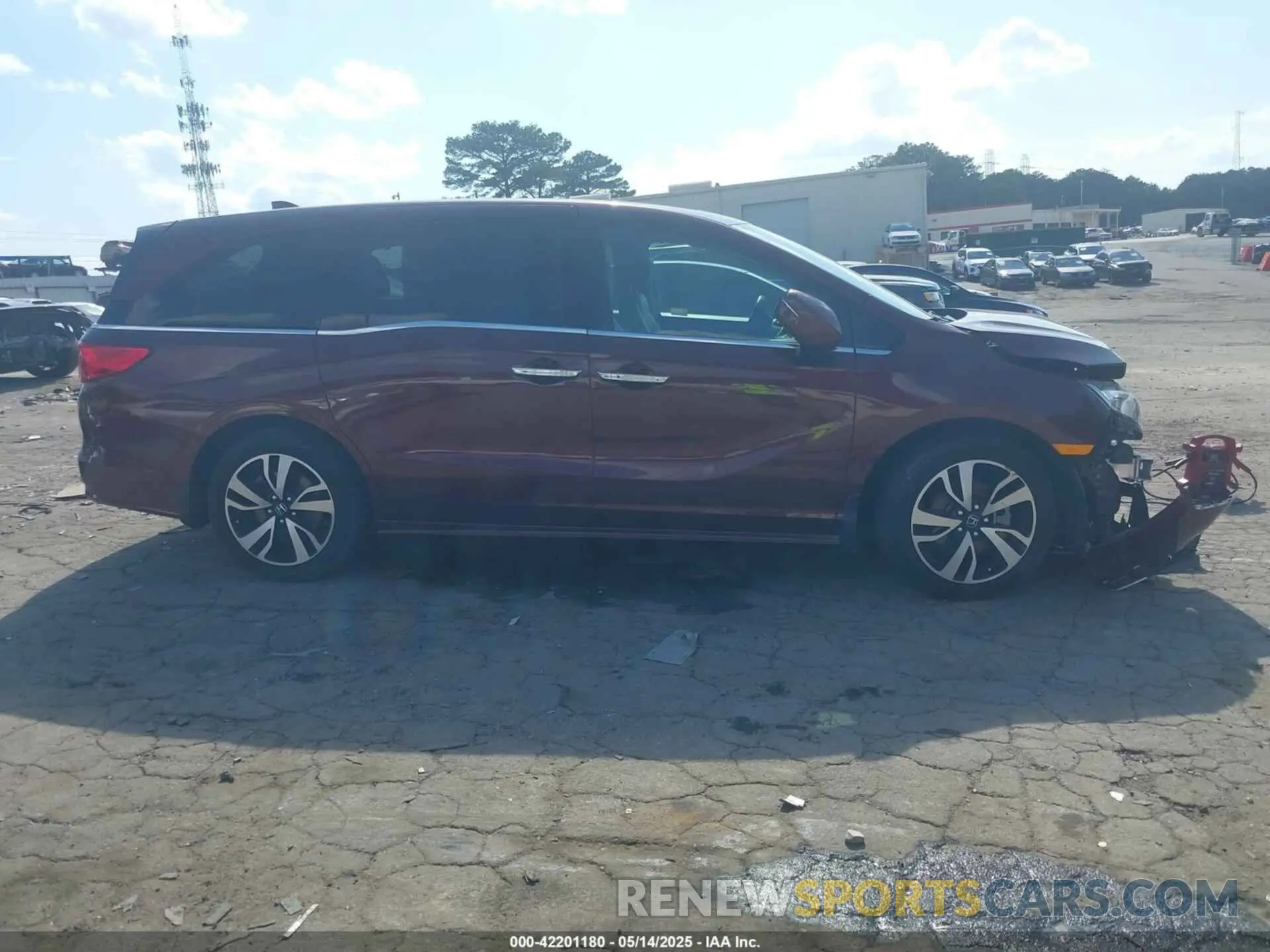 13 Photograph of a damaged car 5FNRL6H98KB027441 HONDA ODYSSEY 2019