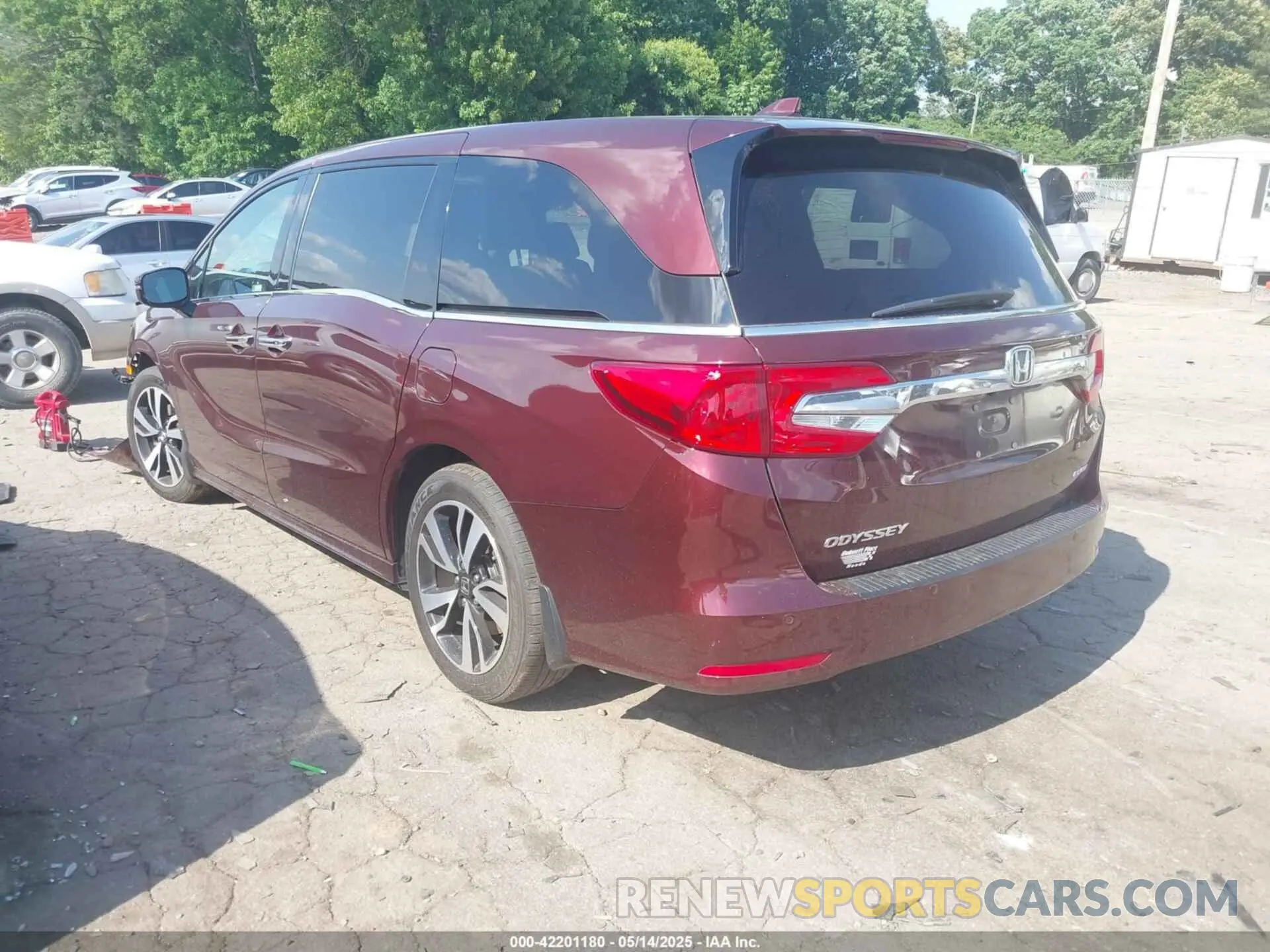 3 Photograph of a damaged car 5FNRL6H98KB027441 HONDA ODYSSEY 2019