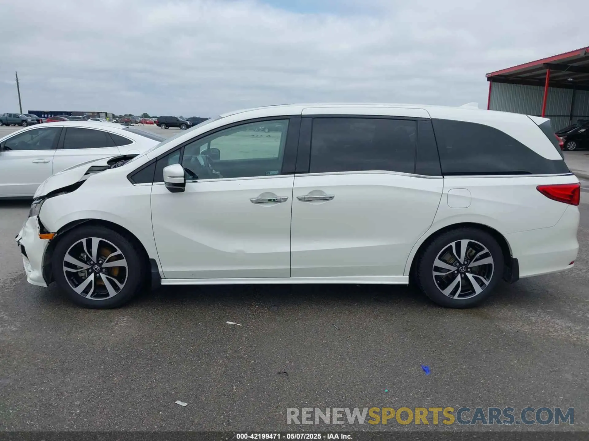 14 Photograph of a damaged car 5FNRL6H98KB062058 HONDA ODYSSEY 2019