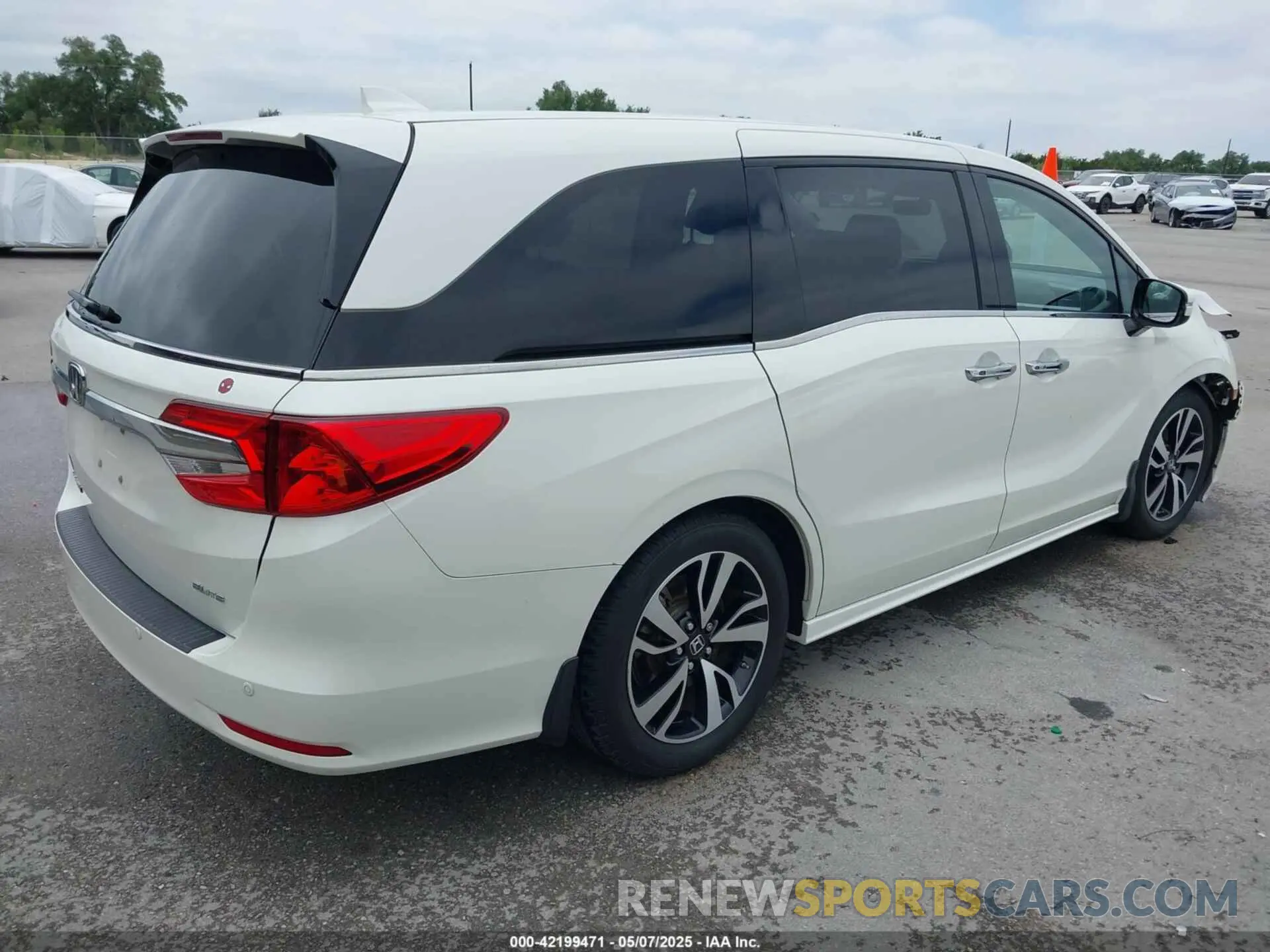 4 Photograph of a damaged car 5FNRL6H98KB062058 HONDA ODYSSEY 2019