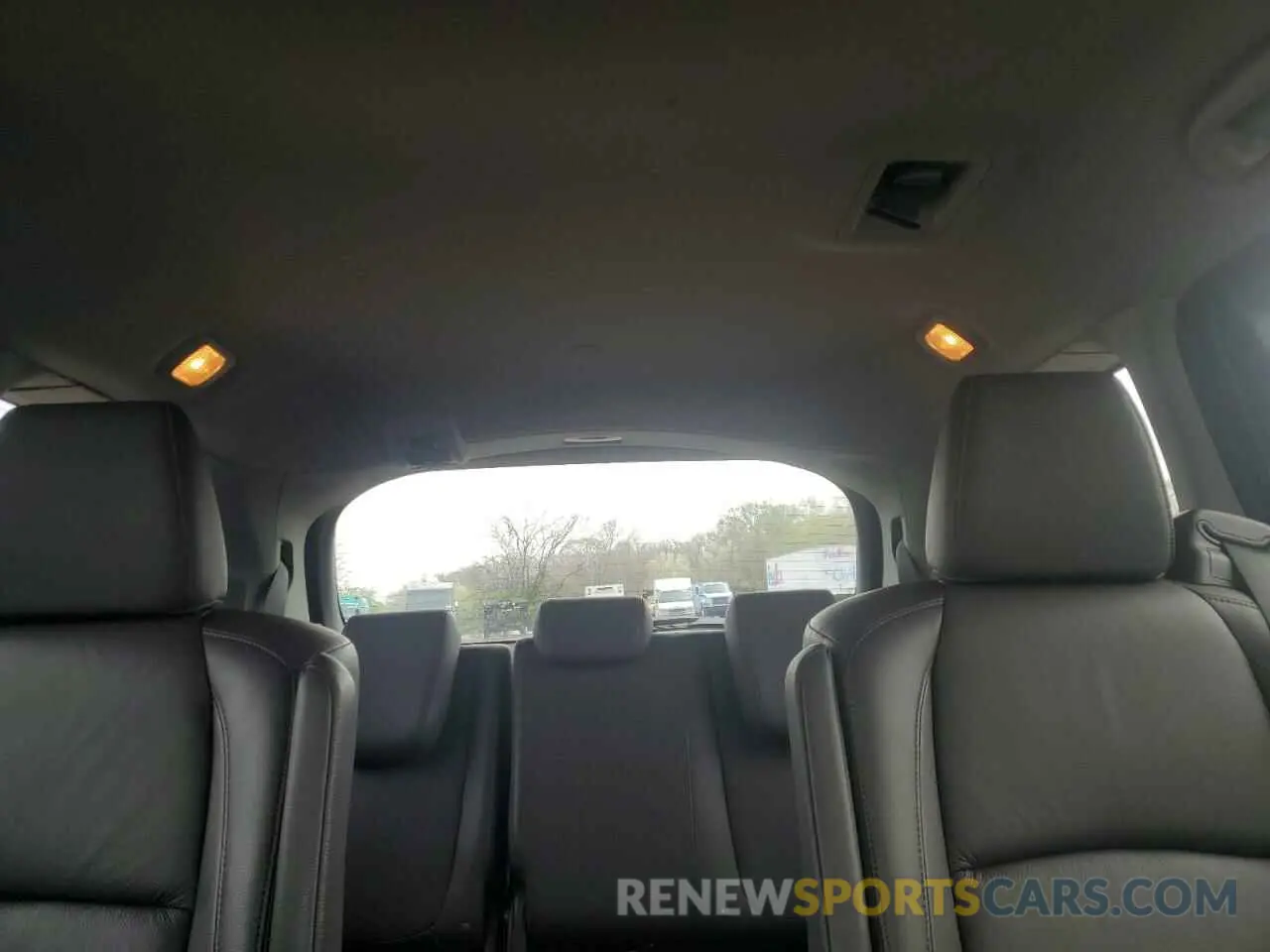 10 Photograph of a damaged car 5FNRL6H98KB067891 HONDA ODYSSEY 2019