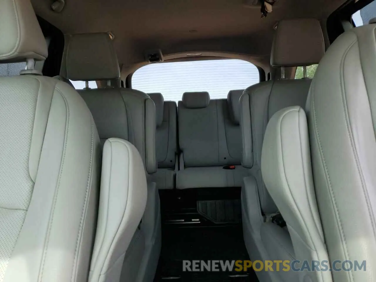 10 Photograph of a damaged car 5FNRL6H99KB008204 HONDA ODYSSEY 2019