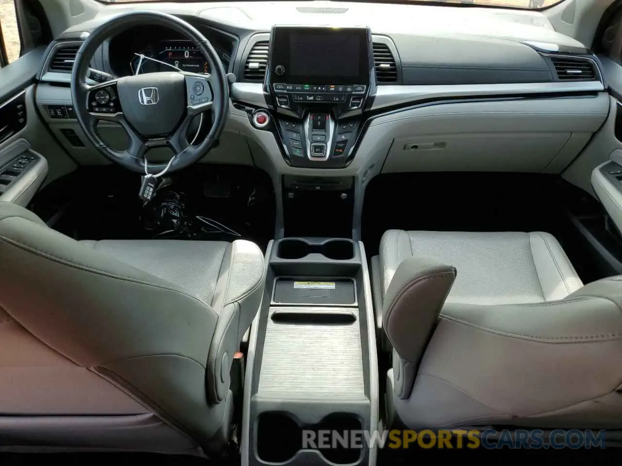 8 Photograph of a damaged car 5FNRL6H99KB008204 HONDA ODYSSEY 2019