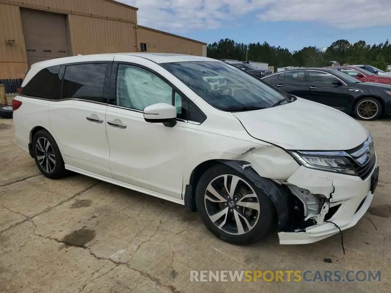 4 Photograph of a damaged car 5FNRL6H99KB013578 HONDA ODYSSEY 2019
