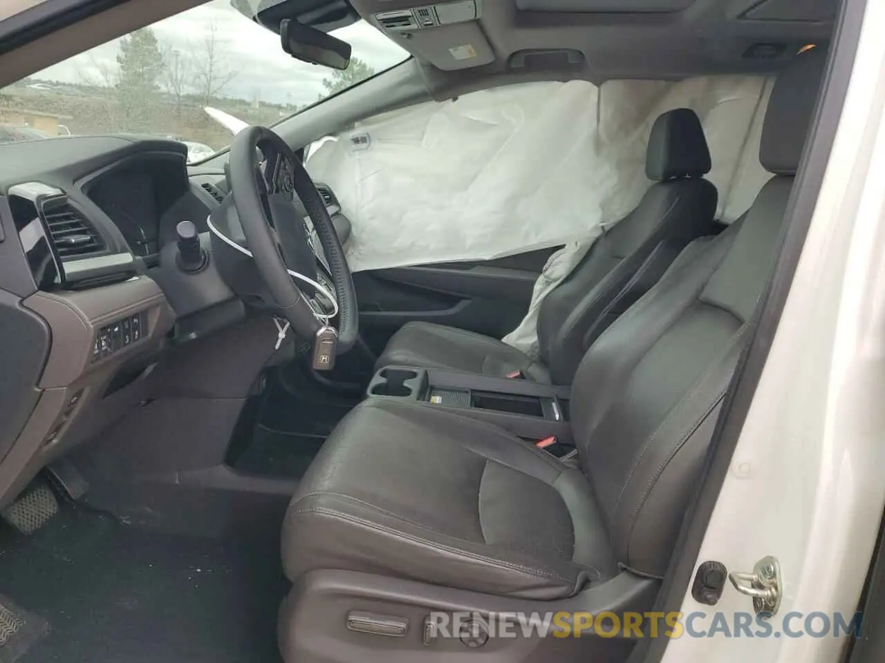 7 Photograph of a damaged car 5FNRL6H99KB013578 HONDA ODYSSEY 2019