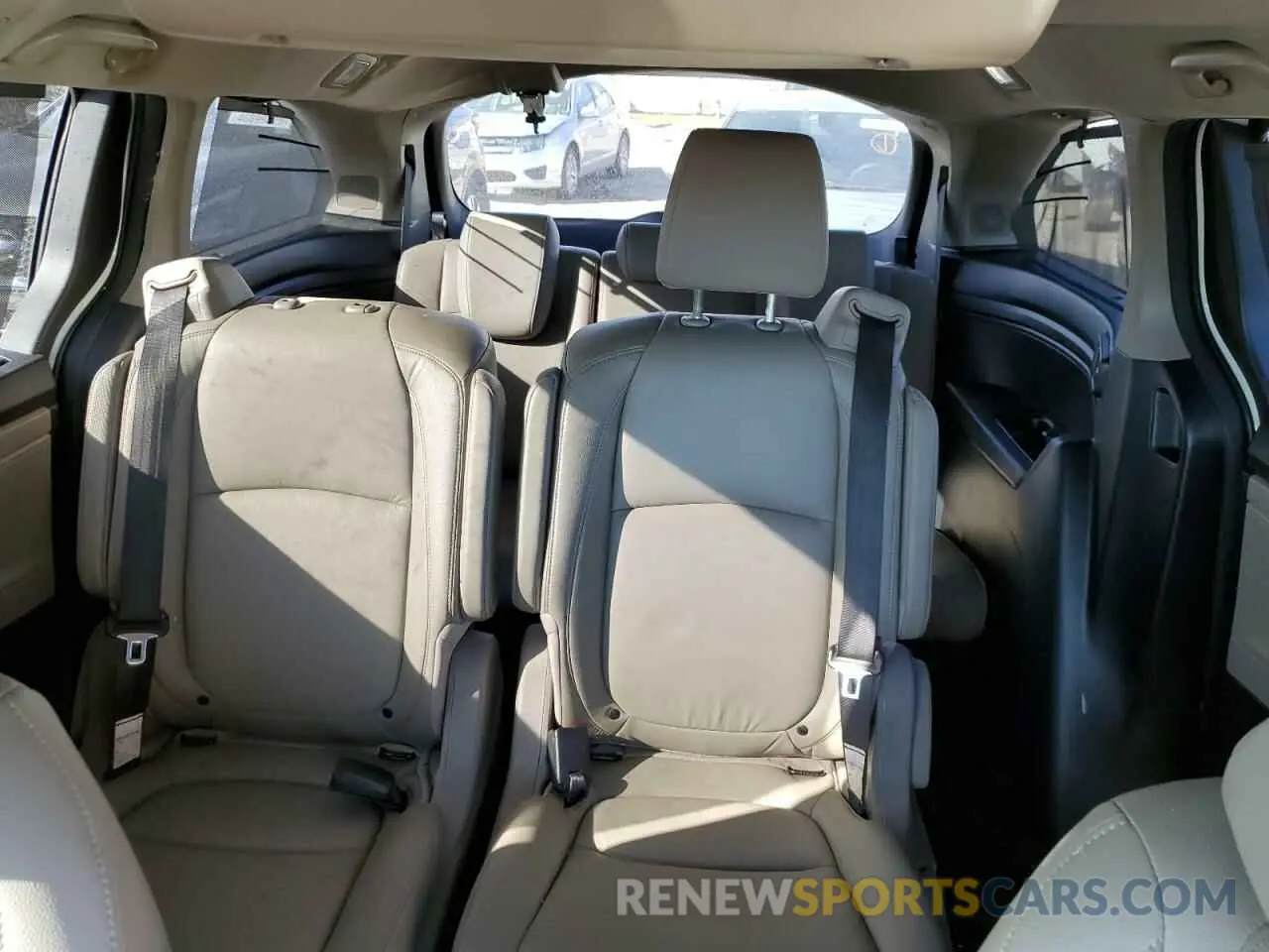 10 Photograph of a damaged car 5FNRL6H9XKB022600 HONDA ODYSSEY 2019