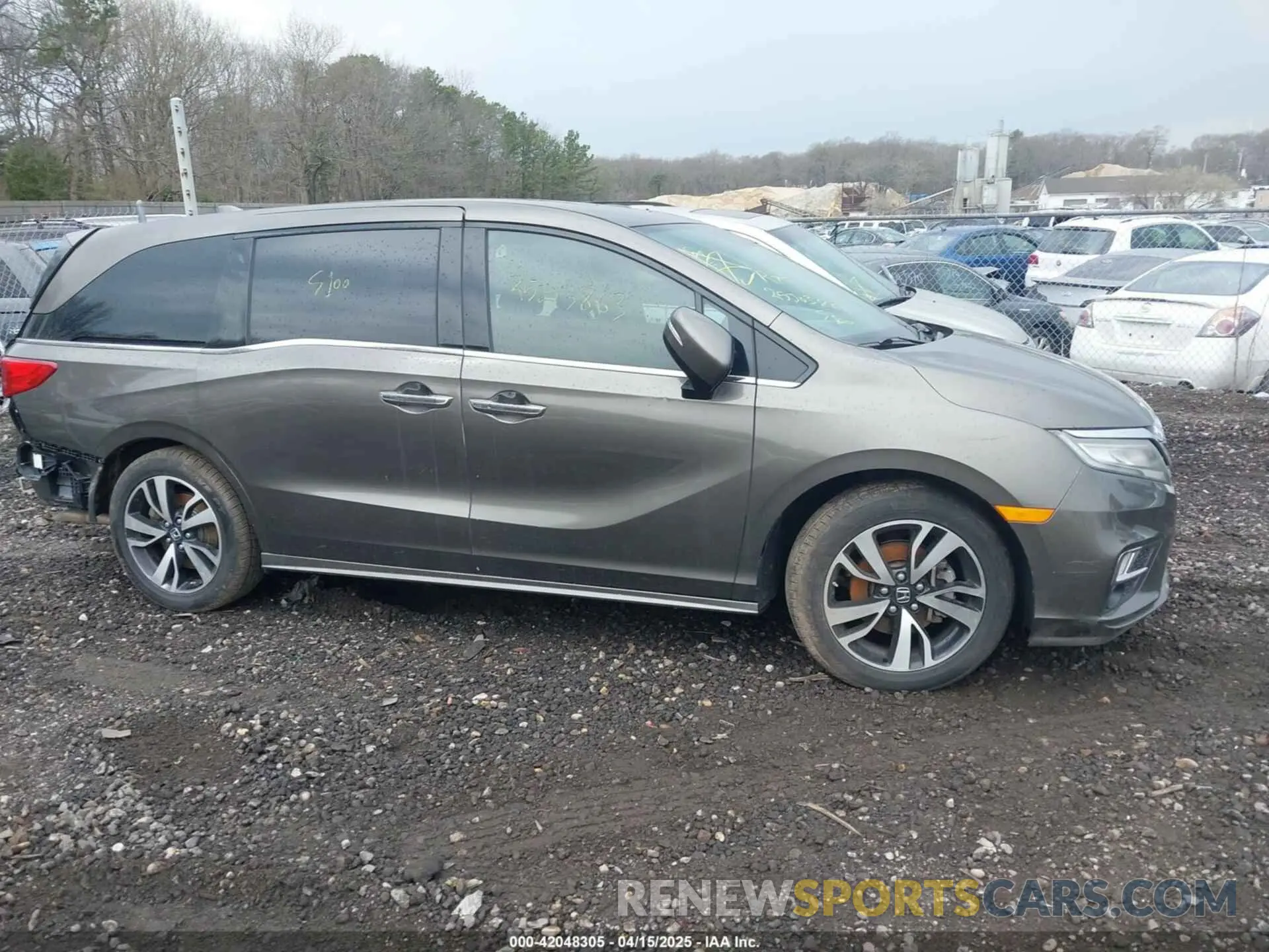 12 Photograph of a damaged car 5FNRL6H9XKB088029 HONDA ODYSSEY 2019