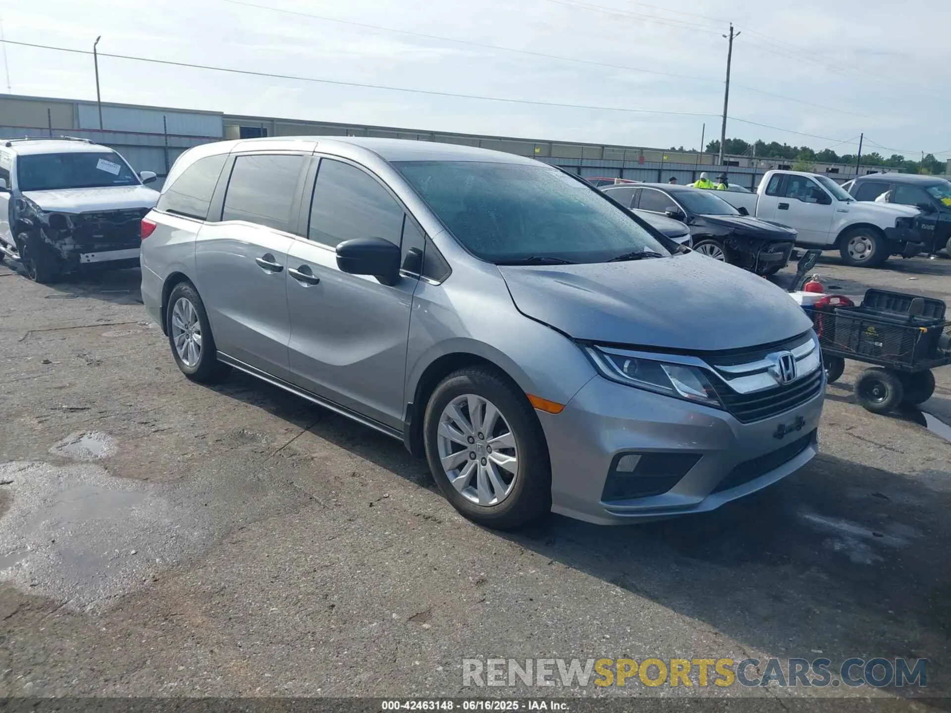 1 Photograph of a damaged car 5FNRL6H29LB020311 HONDA ODYSSEY 2020
