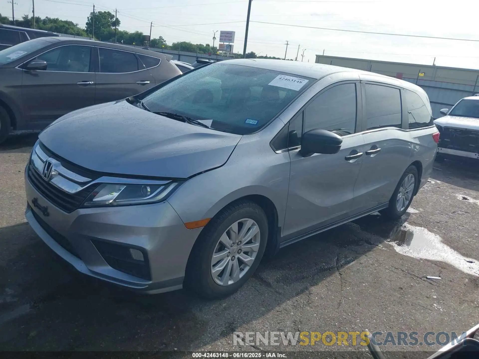2 Photograph of a damaged car 5FNRL6H29LB020311 HONDA ODYSSEY 2020