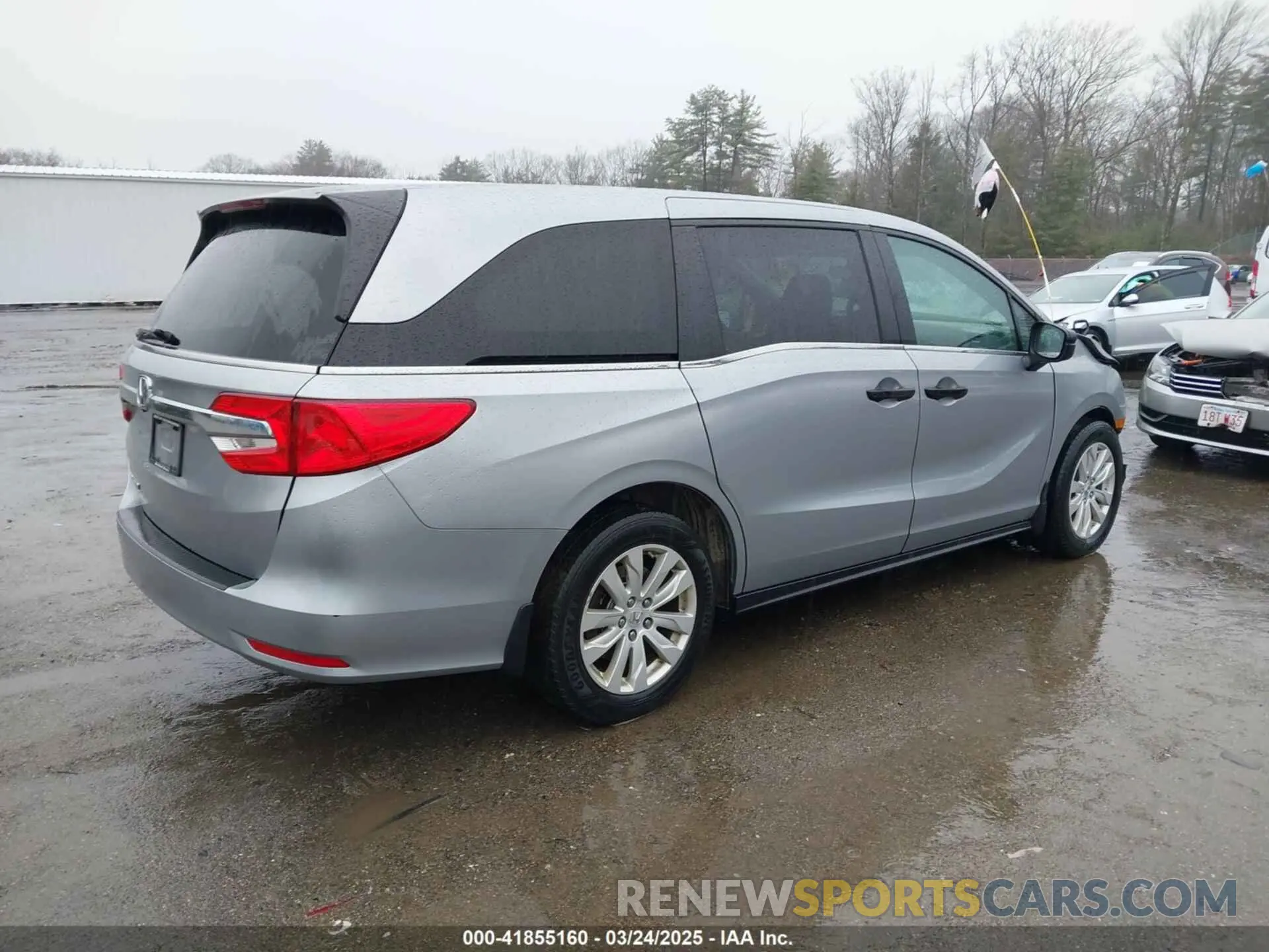 4 Photograph of a damaged car 5FNRL6H29LB050313 HONDA ODYSSEY 2020