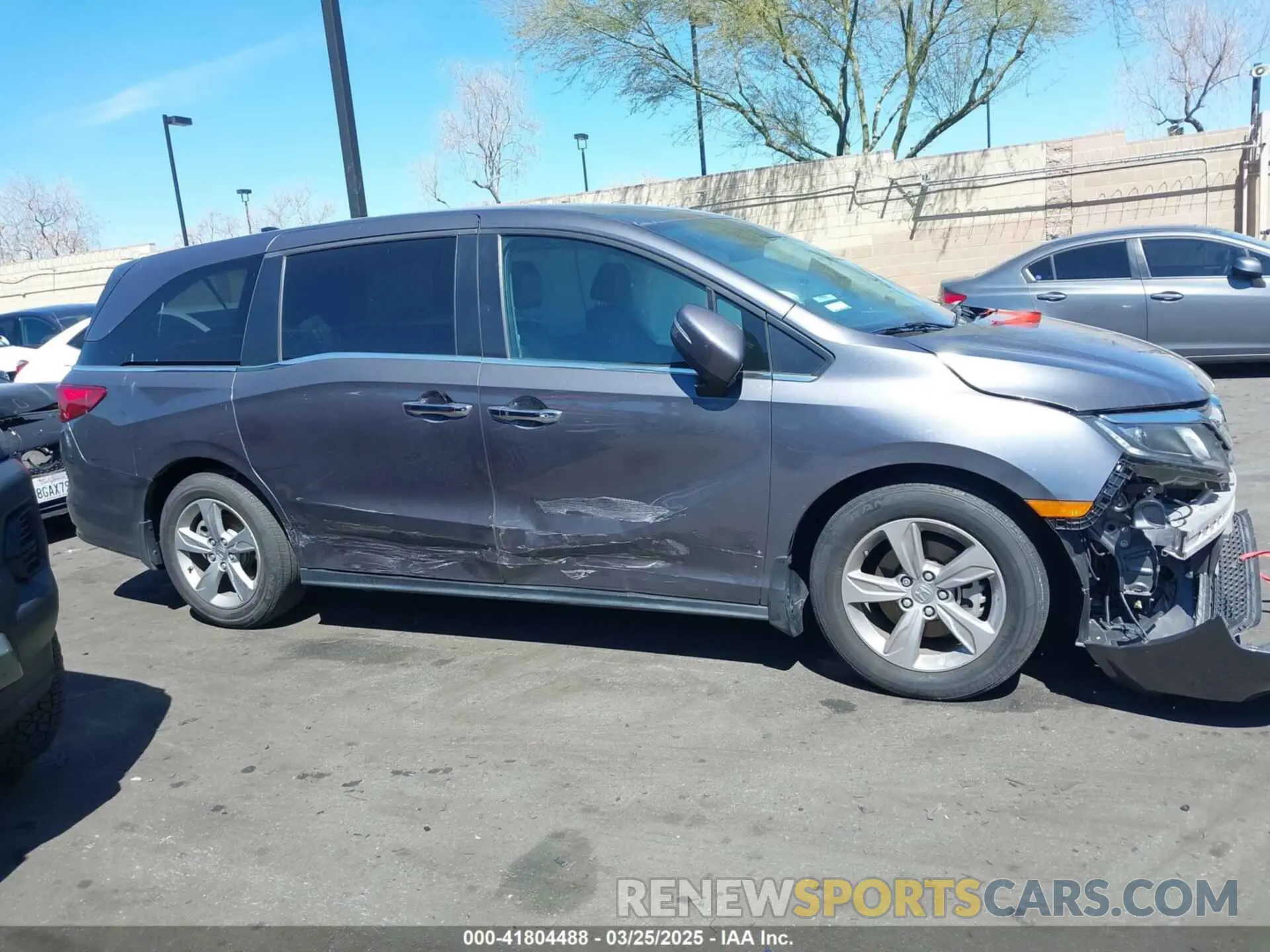 13 Photograph of a damaged car 5FNRL6H50LB025620 HONDA ODYSSEY 2020