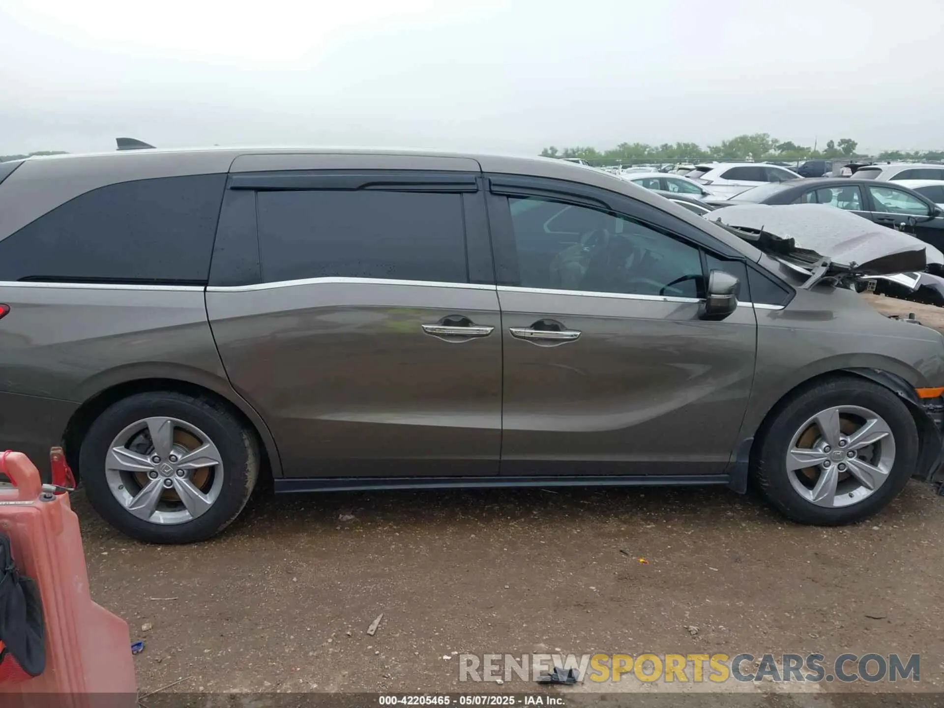 14 Photograph of a damaged car 5FNRL6H50LB055717 HONDA ODYSSEY 2020