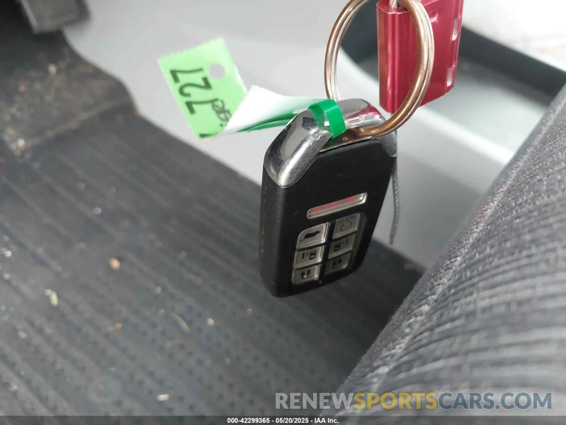 11 Photograph of a damaged car 5FNRL6H52LB038515 HONDA ODYSSEY 2020