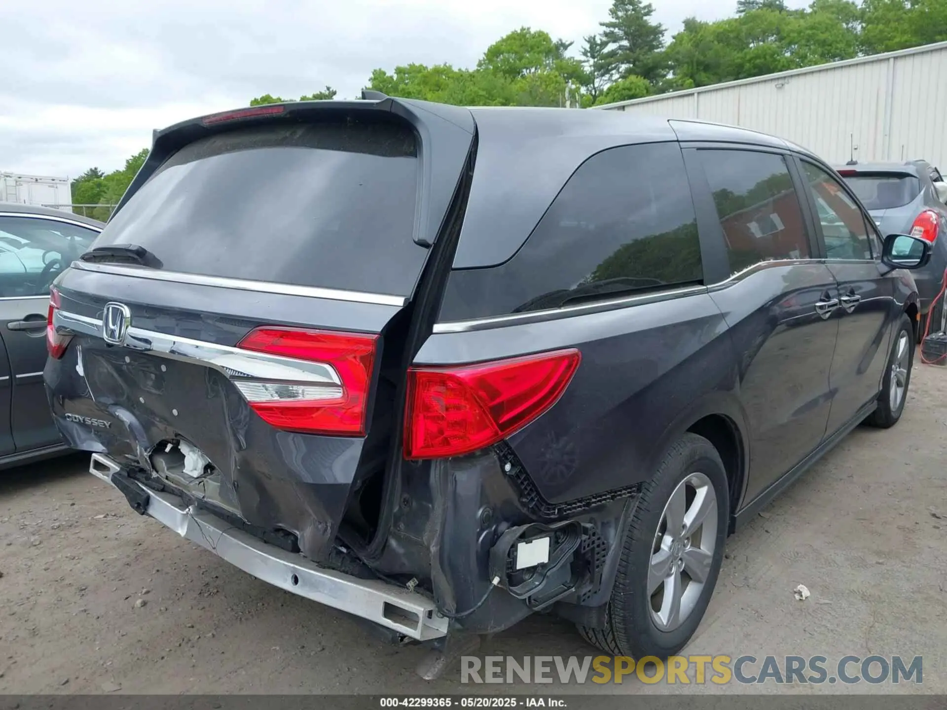 4 Photograph of a damaged car 5FNRL6H52LB038515 HONDA ODYSSEY 2020