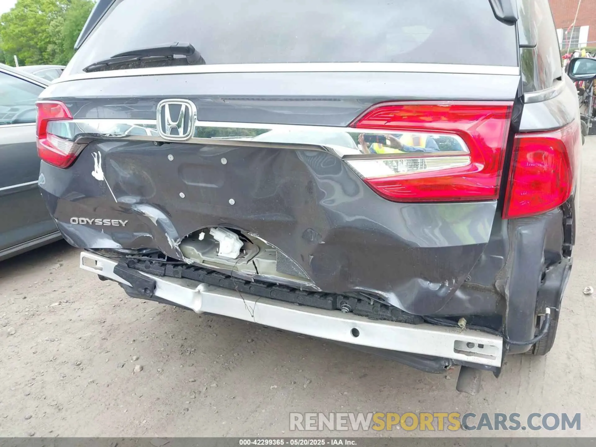 6 Photograph of a damaged car 5FNRL6H52LB038515 HONDA ODYSSEY 2020
