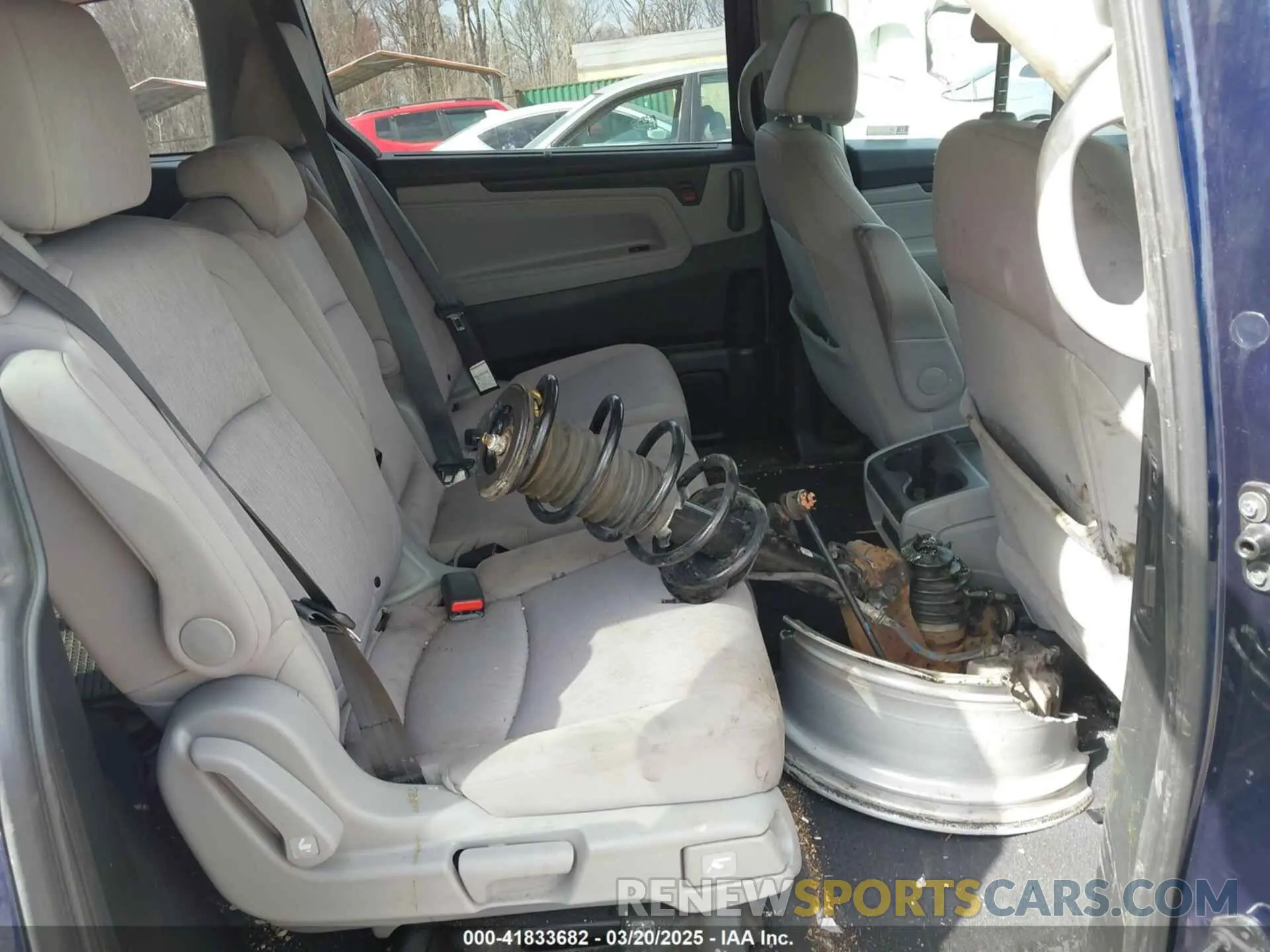 8 Photograph of a damaged car 5FNRL6H53LB027961 HONDA ODYSSEY 2020