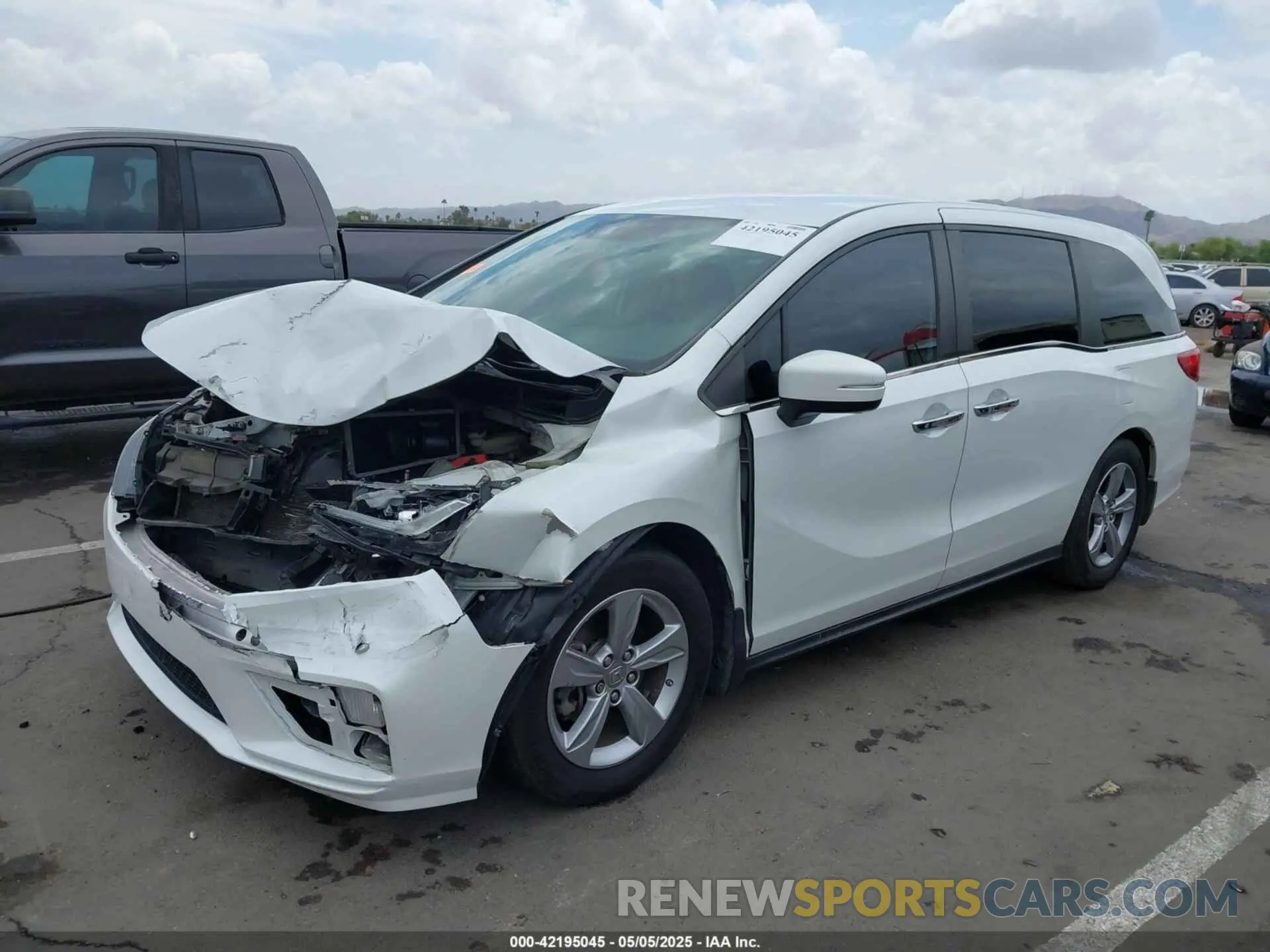 2 Photograph of a damaged car 5FNRL6H53LB038099 HONDA ODYSSEY 2020