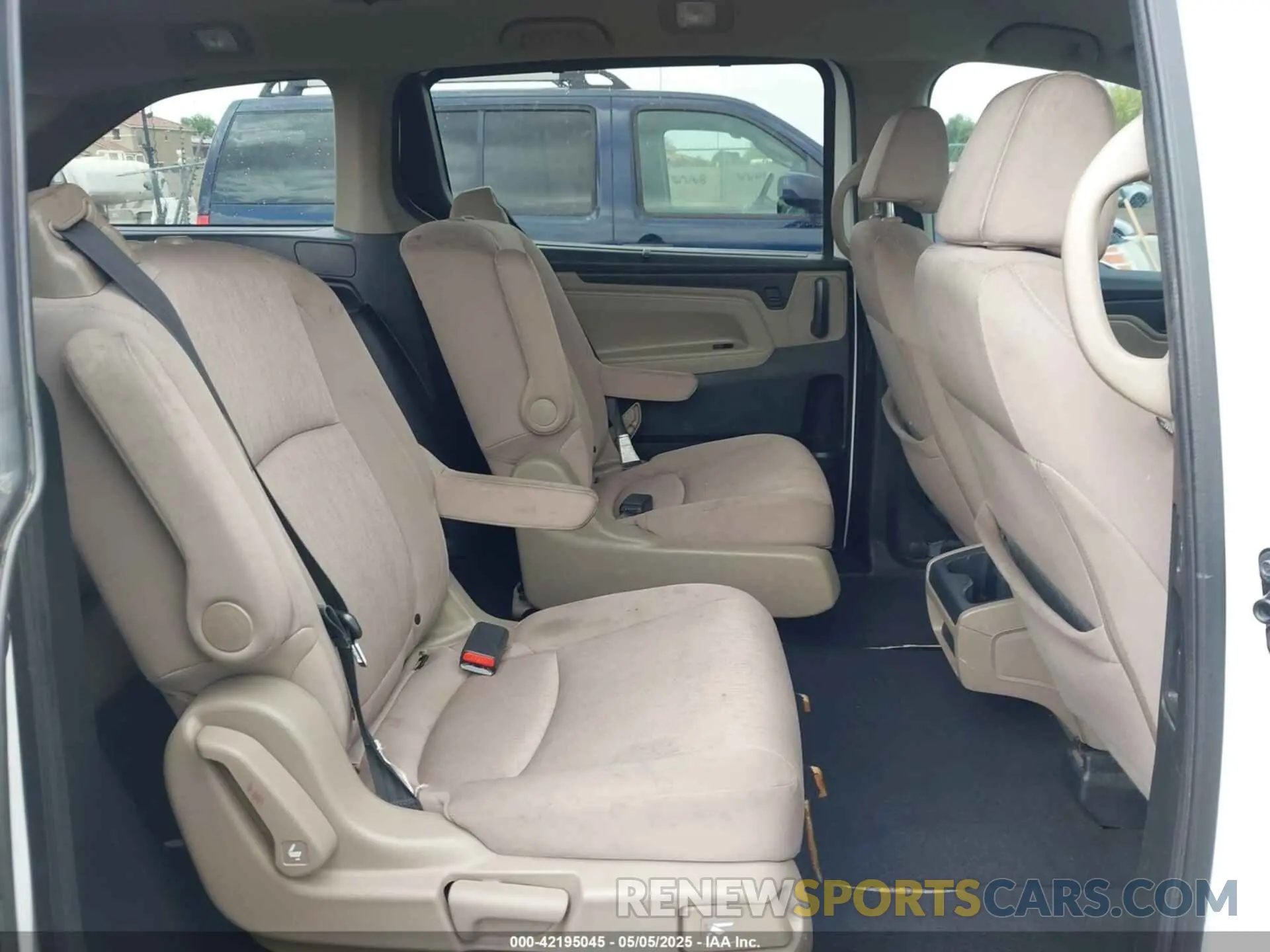 8 Photograph of a damaged car 5FNRL6H53LB038099 HONDA ODYSSEY 2020