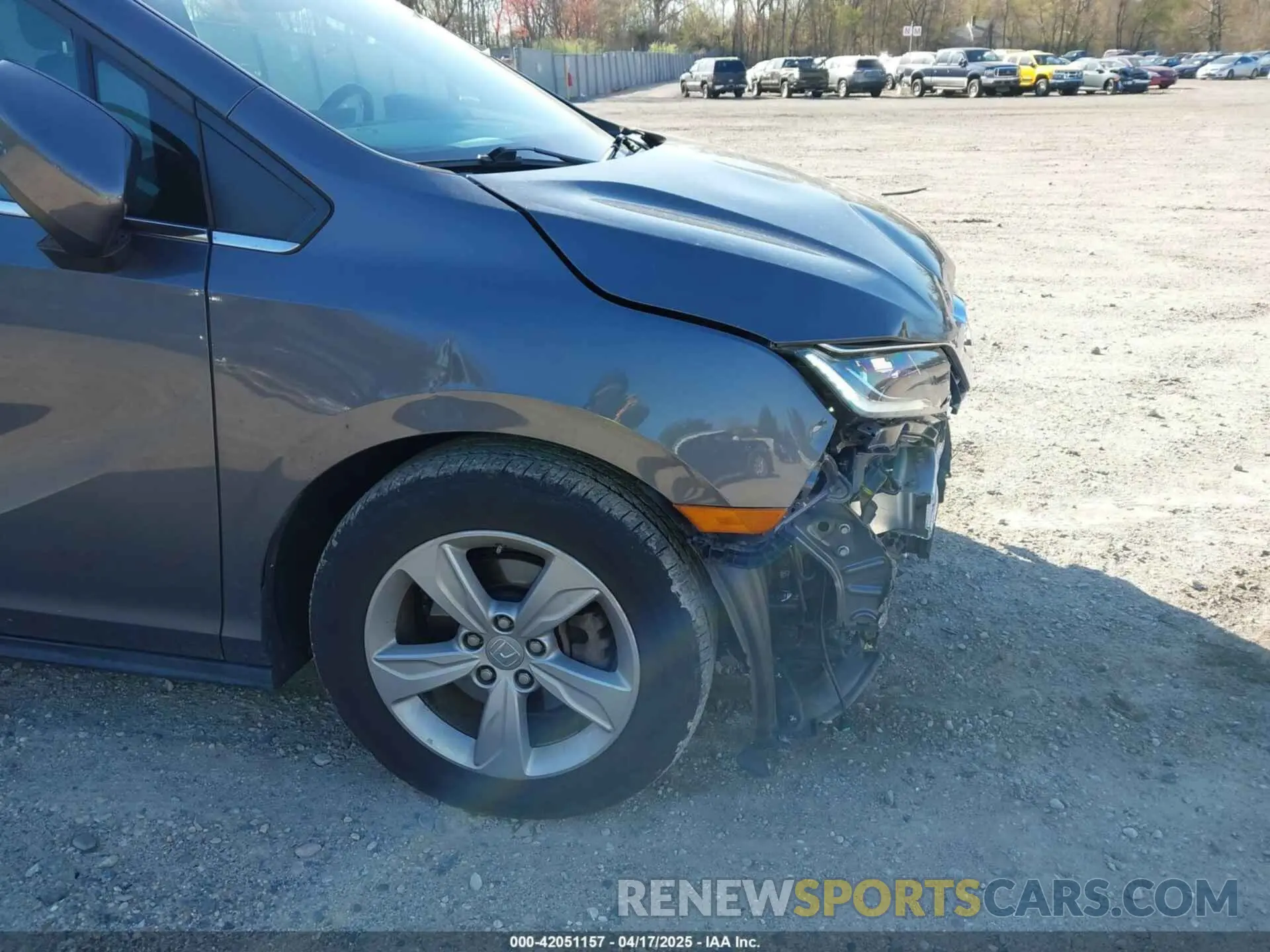 17 Photograph of a damaged car 5FNRL6H54LB052660 HONDA ODYSSEY 2020