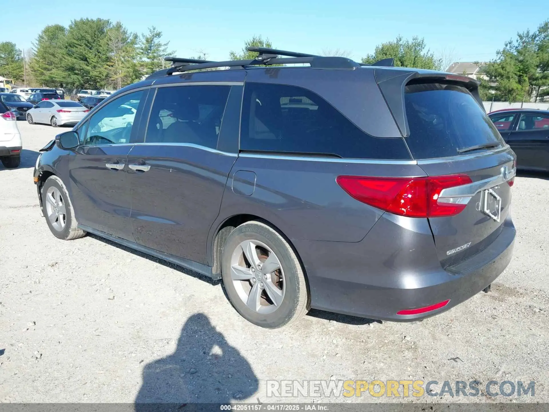 3 Photograph of a damaged car 5FNRL6H54LB052660 HONDA ODYSSEY 2020