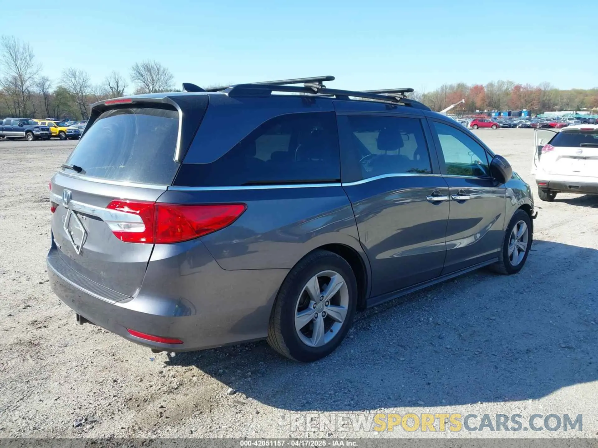 4 Photograph of a damaged car 5FNRL6H54LB052660 HONDA ODYSSEY 2020