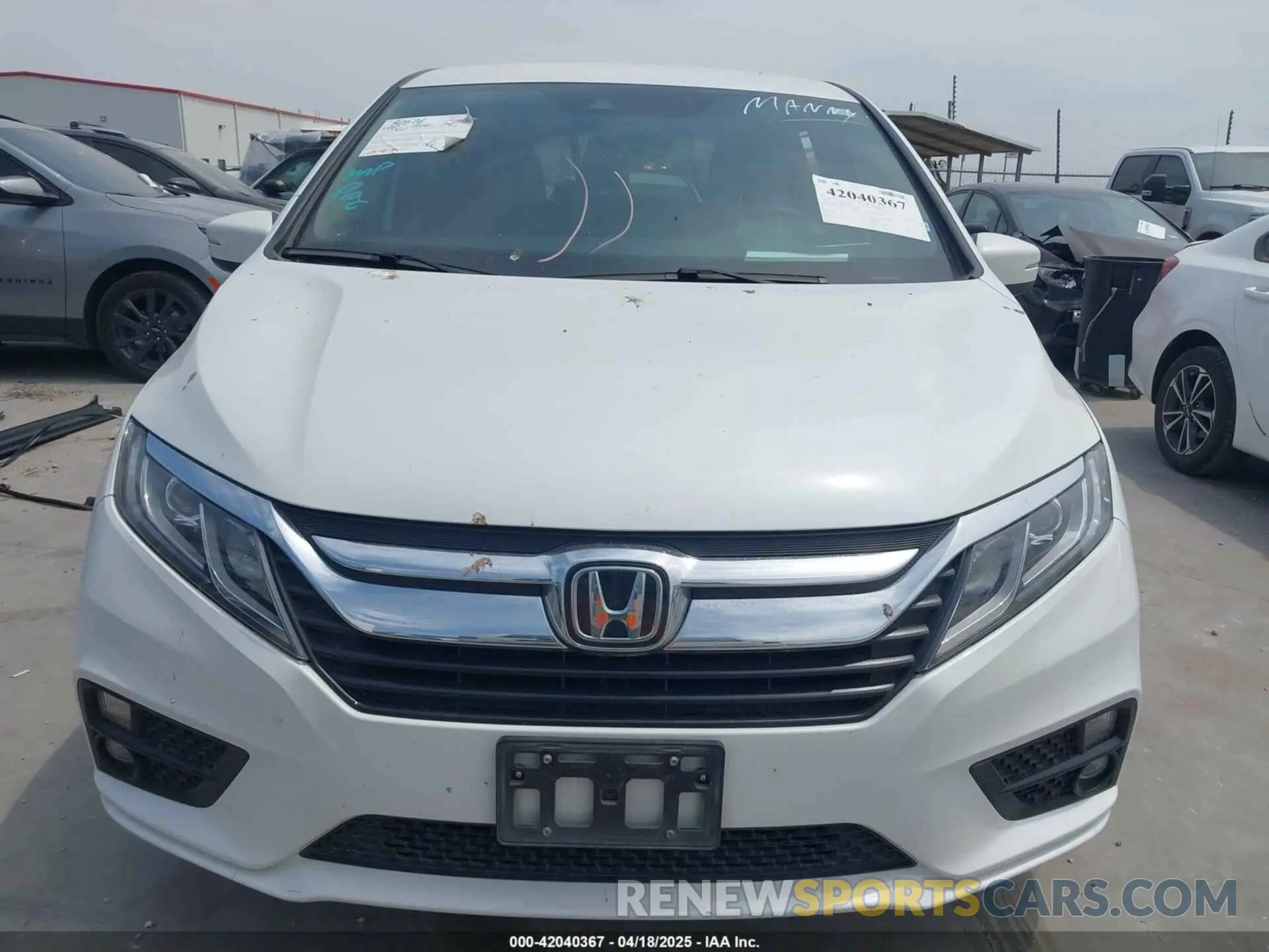 13 Photograph of a damaged car 5FNRL6H58LB062074 HONDA ODYSSEY 2020