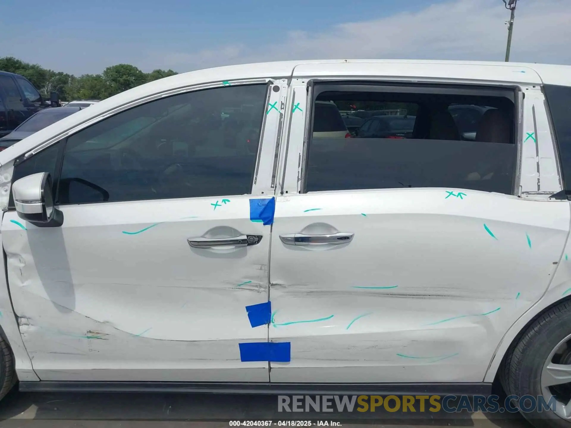 15 Photograph of a damaged car 5FNRL6H58LB062074 HONDA ODYSSEY 2020