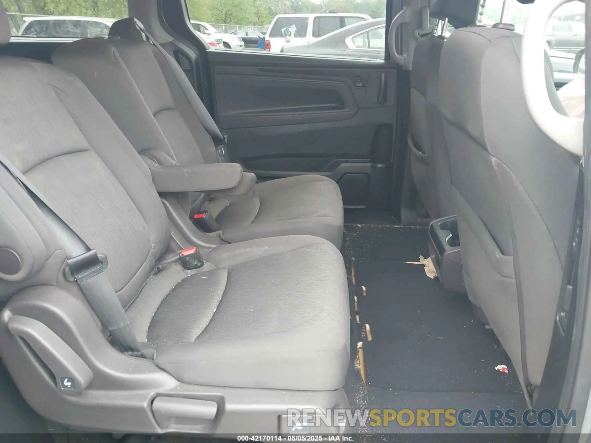 8 Photograph of a damaged car 5FNRL6H59LB044439 HONDA ODYSSEY 2020