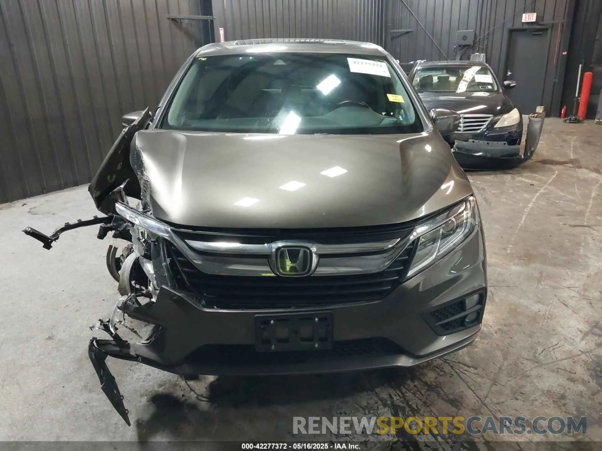 12 Photograph of a damaged car 5FNRL6H71LB007578 HONDA ODYSSEY 2020