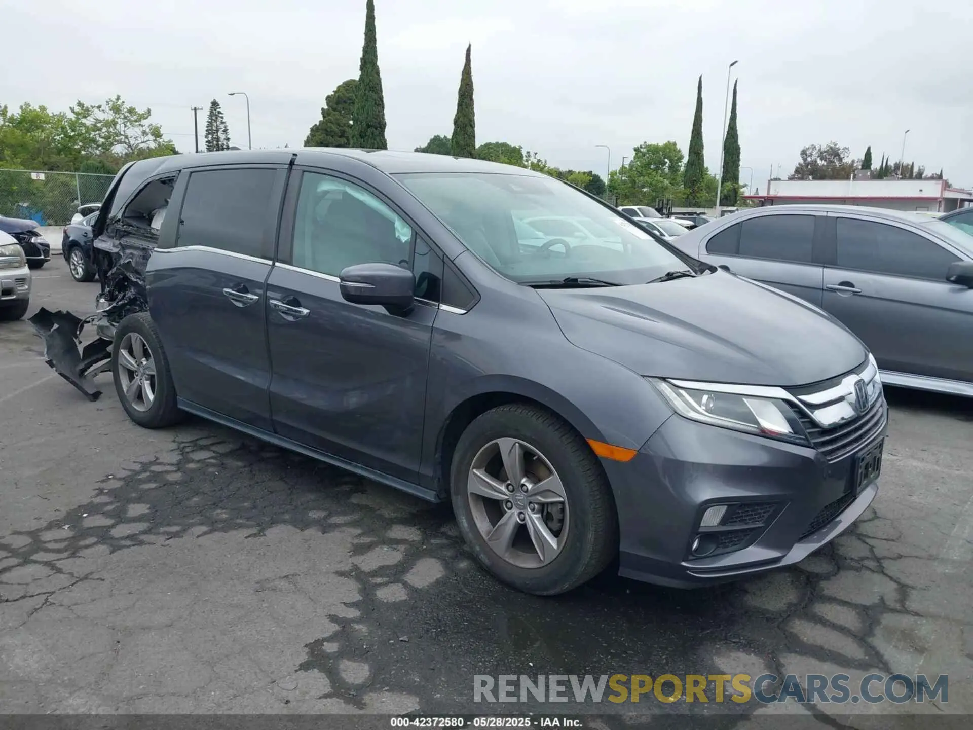 1 Photograph of a damaged car 5FNRL6H71LB035476 HONDA ODYSSEY 2020