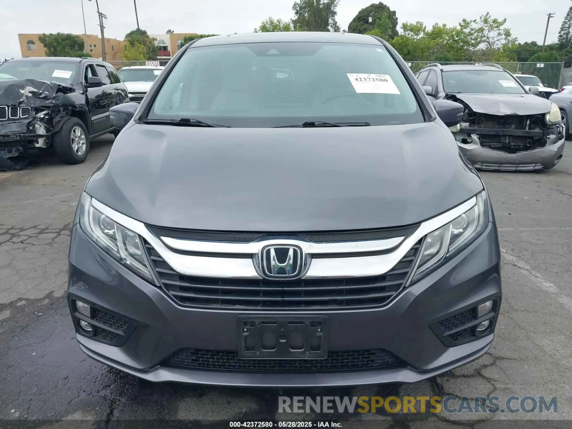 13 Photograph of a damaged car 5FNRL6H71LB035476 HONDA ODYSSEY 2020