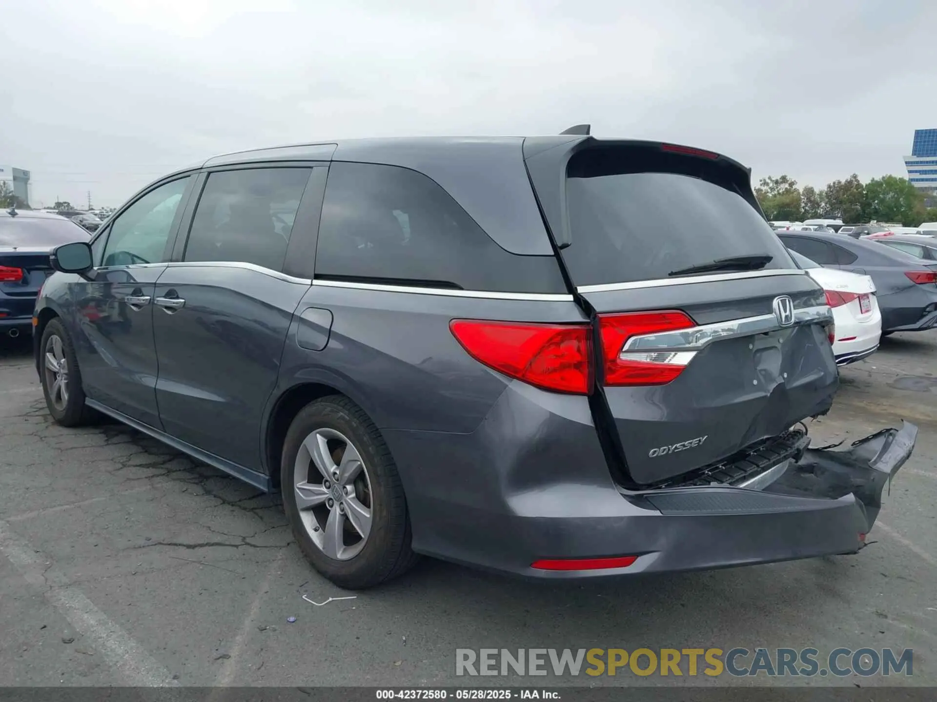 3 Photograph of a damaged car 5FNRL6H71LB035476 HONDA ODYSSEY 2020