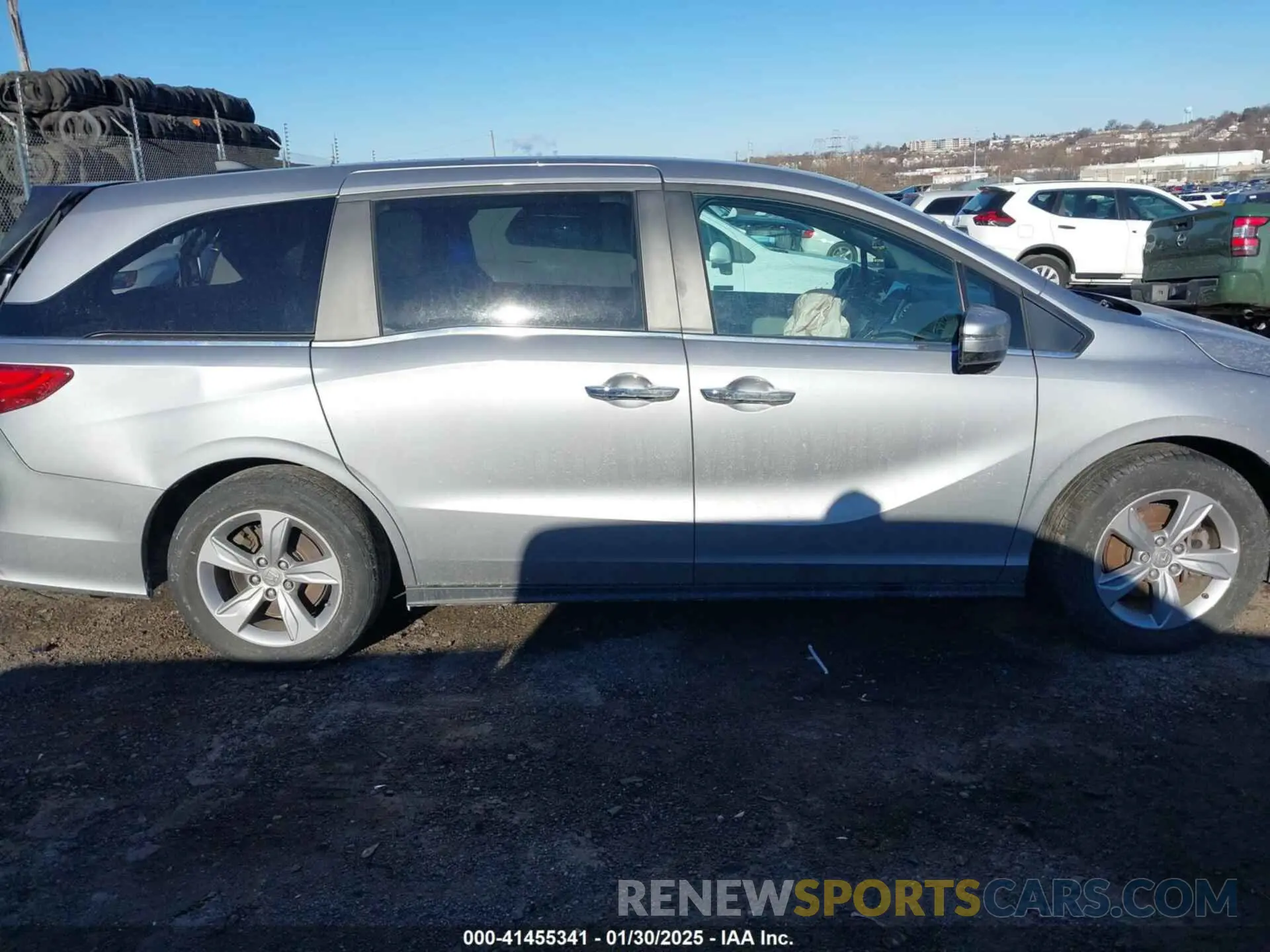 12 Photograph of a damaged car 5FNRL6H71LB037678 HONDA ODYSSEY 2020