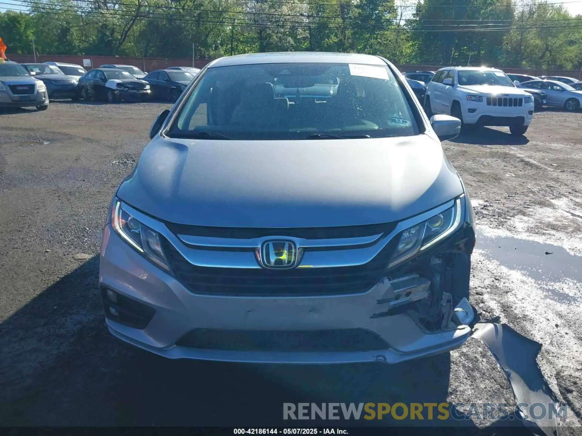 12 Photograph of a damaged car 5FNRL6H71LB069580 HONDA ODYSSEY 2020