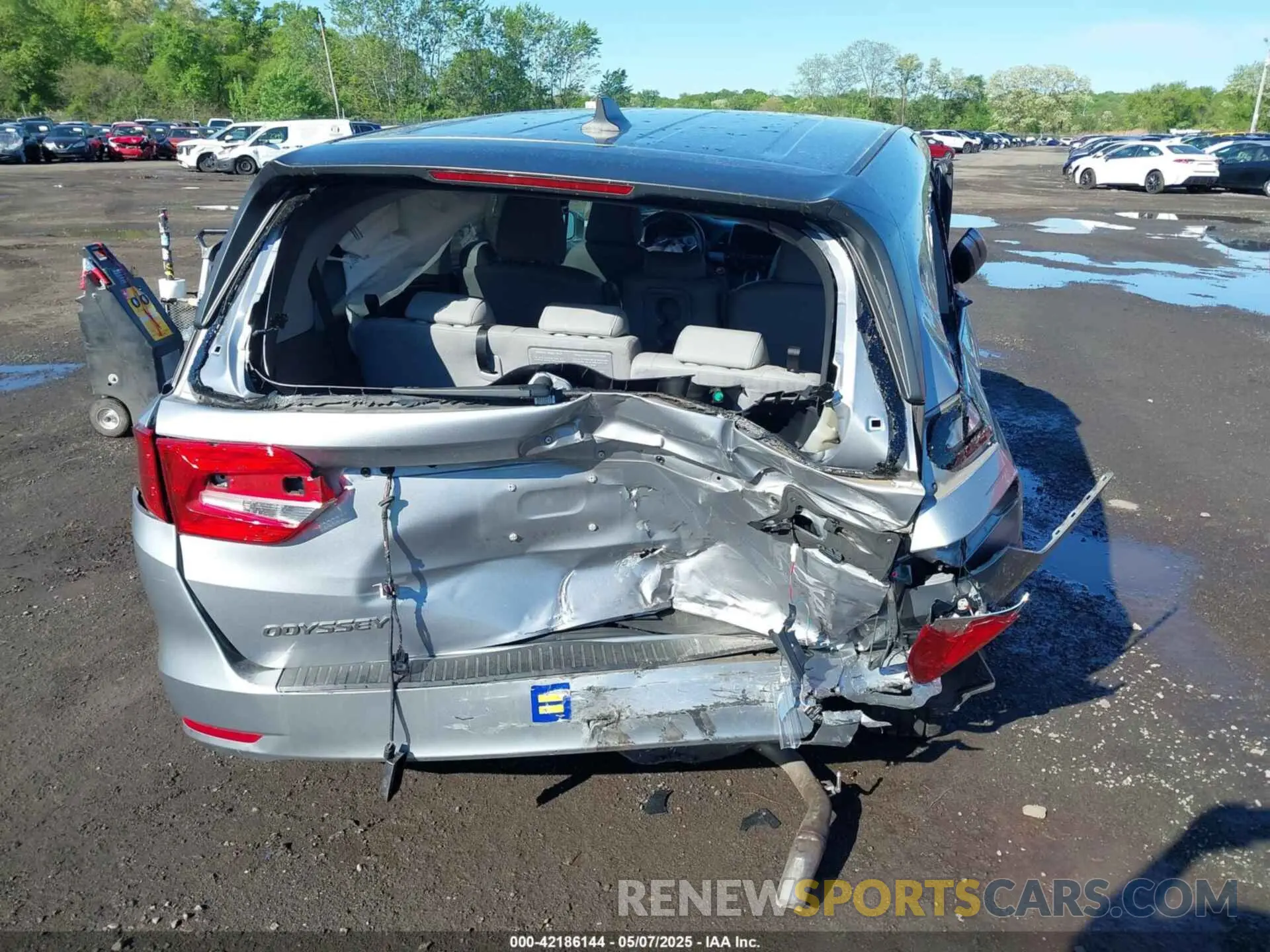 17 Photograph of a damaged car 5FNRL6H71LB069580 HONDA ODYSSEY 2020