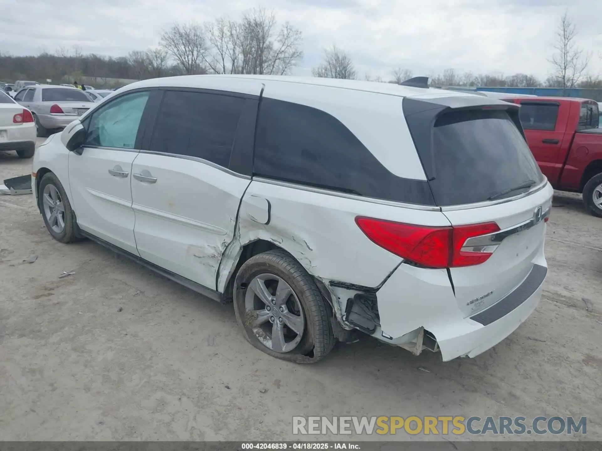3 Photograph of a damaged car 5FNRL6H72LB059155 HONDA ODYSSEY 2020
