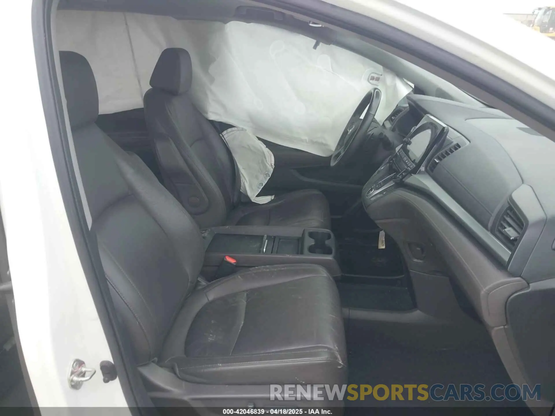 5 Photograph of a damaged car 5FNRL6H72LB059155 HONDA ODYSSEY 2020