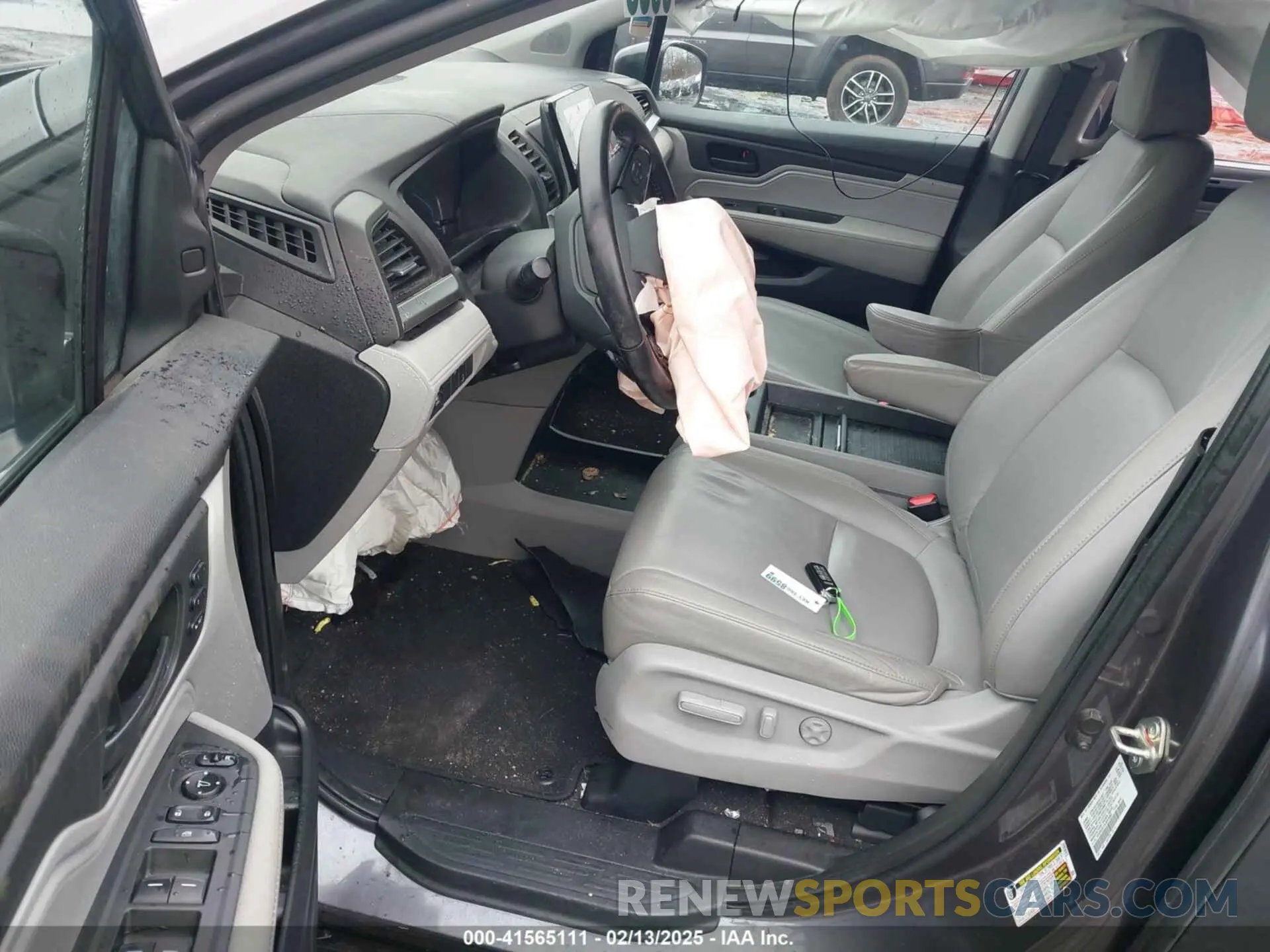 5 Photograph of a damaged car 5FNRL6H73LB073002 HONDA ODYSSEY 2020
