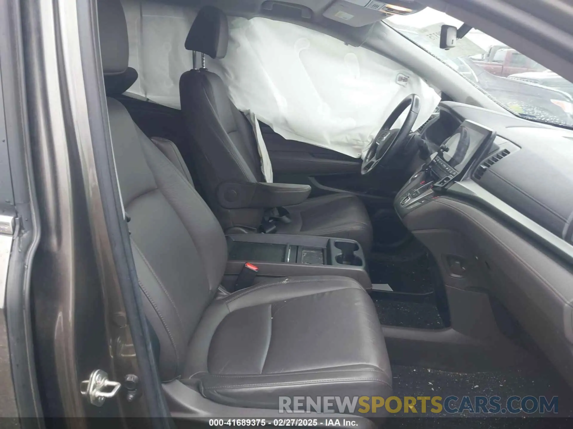 5 Photograph of a damaged car 5FNRL6H74LB024598 HONDA ODYSSEY 2020