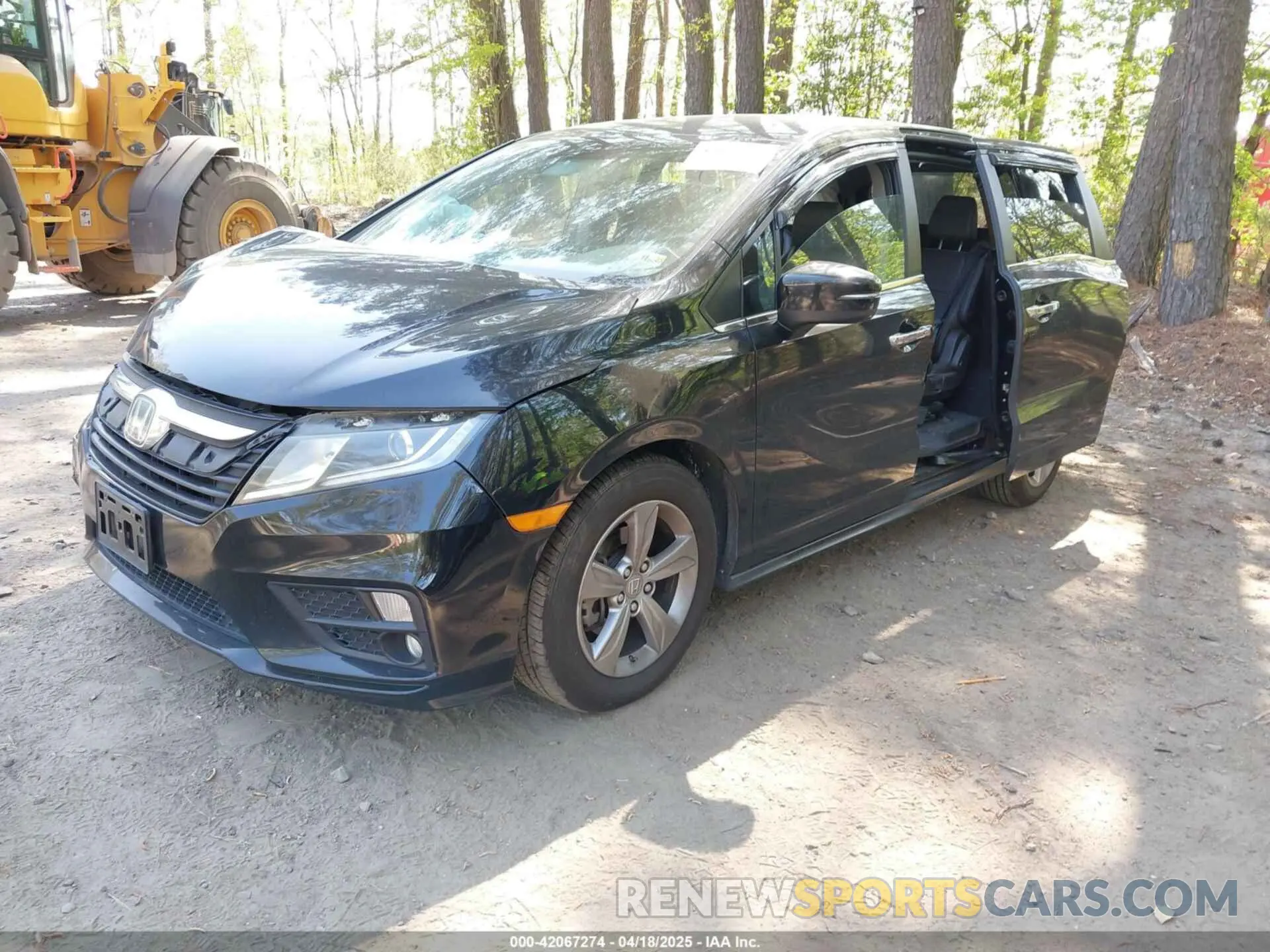 2 Photograph of a damaged car 5FNRL6H75LB022763 HONDA ODYSSEY 2020