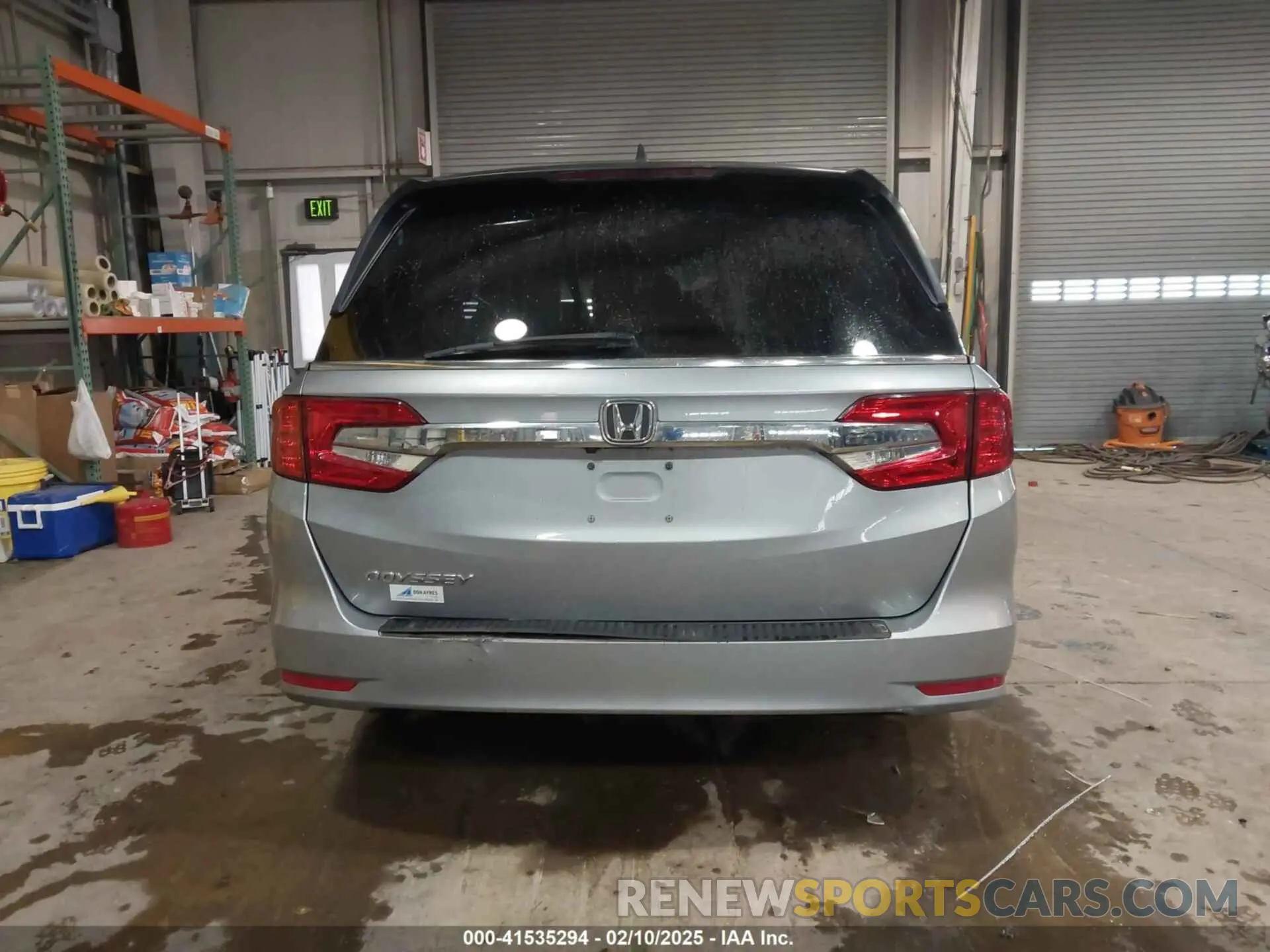 17 Photograph of a damaged car 5FNRL6H76LB042228 HONDA ODYSSEY 2020