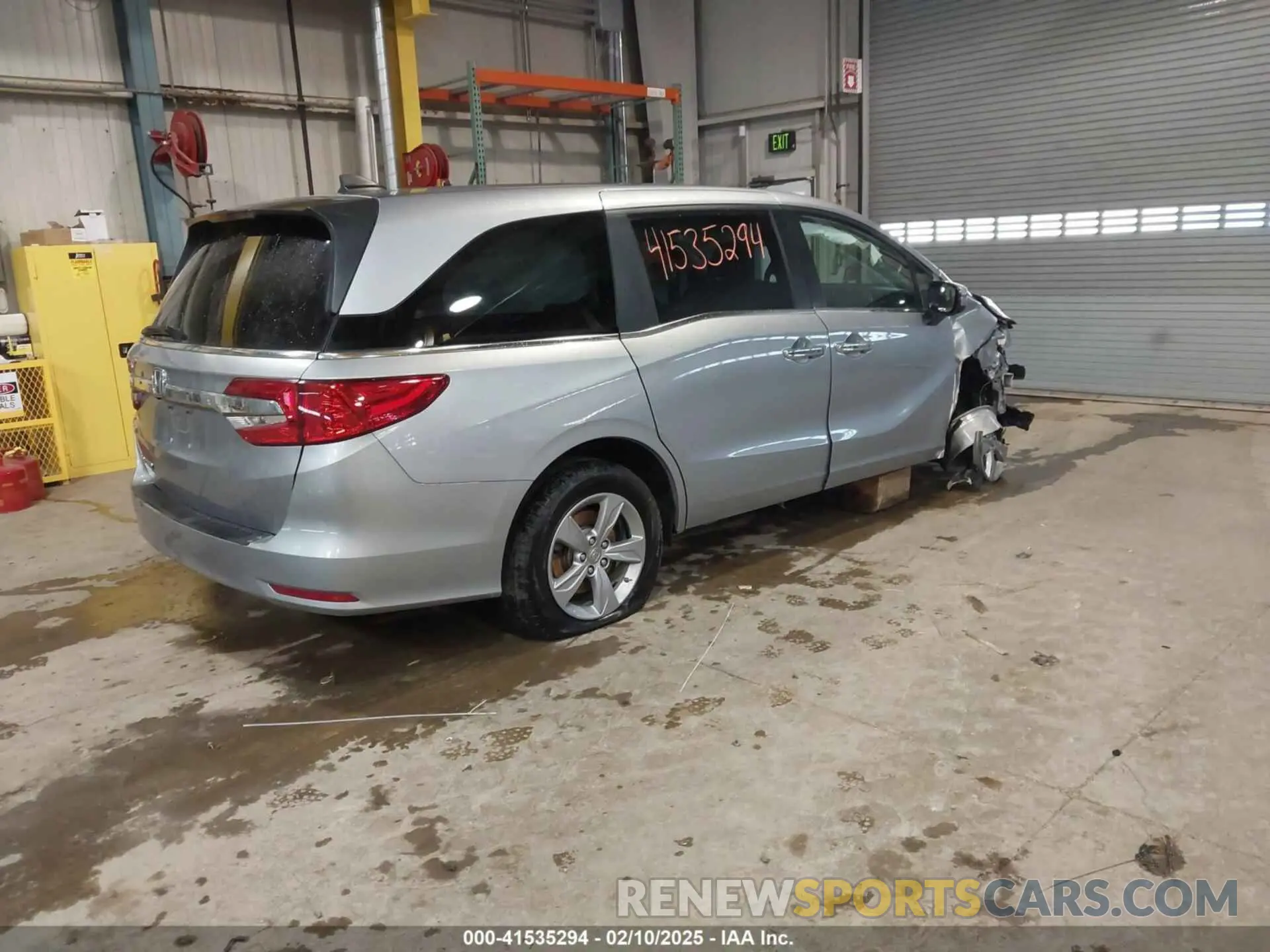 4 Photograph of a damaged car 5FNRL6H76LB042228 HONDA ODYSSEY 2020