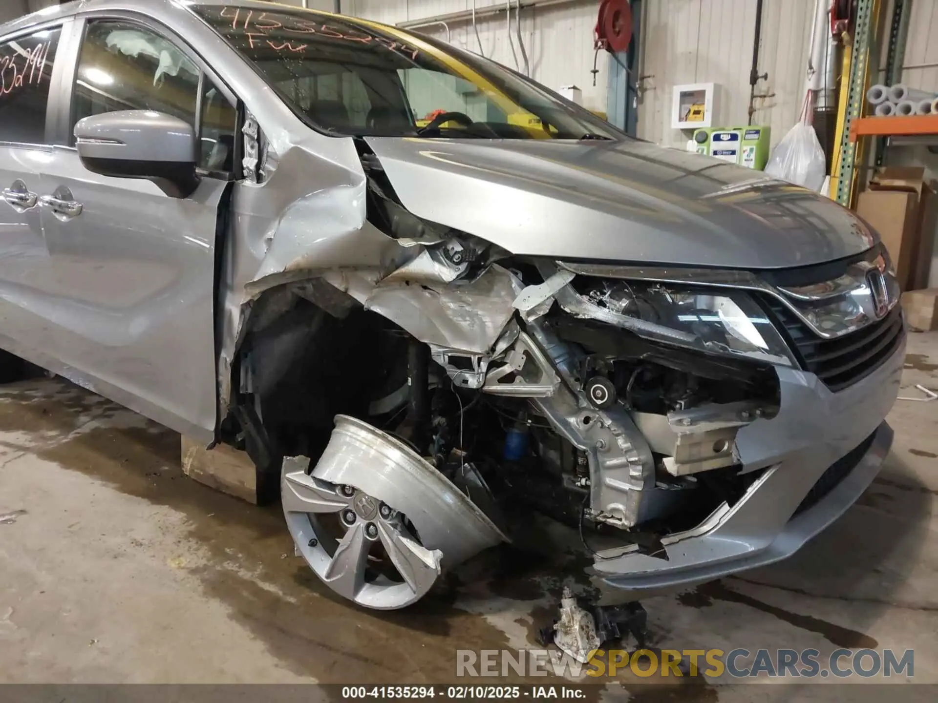 6 Photograph of a damaged car 5FNRL6H76LB042228 HONDA ODYSSEY 2020
