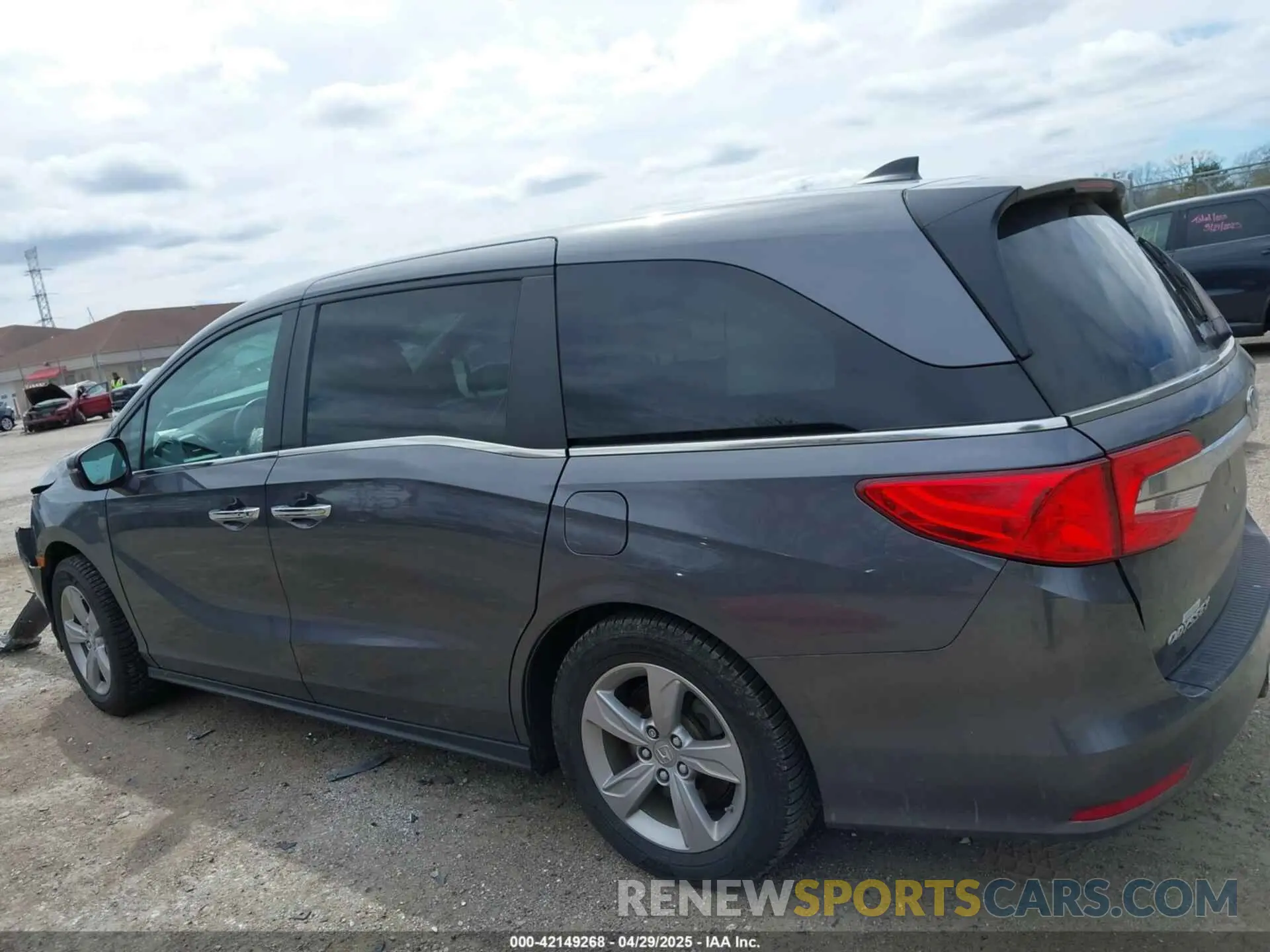 13 Photograph of a damaged car 5FNRL6H76LB062477 HONDA ODYSSEY 2020