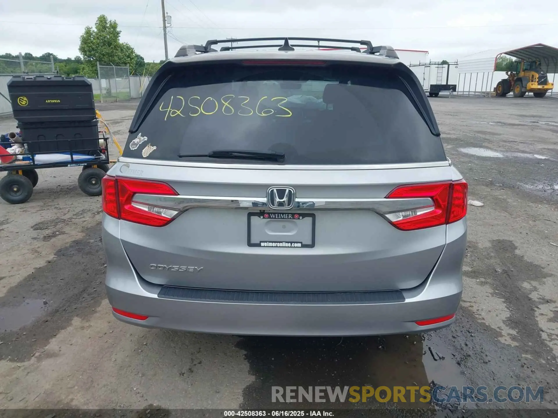 16 Photograph of a damaged car 5FNRL6H76LB073396 HONDA ODYSSEY 2020