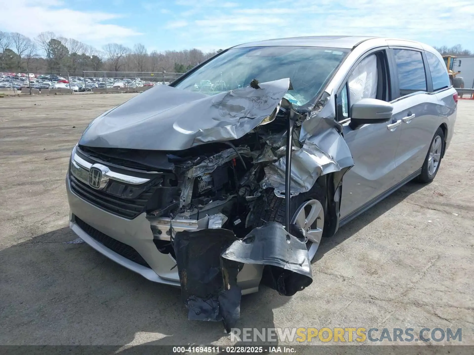 2 Photograph of a damaged car 5FNRL6H78LB036379 HONDA ODYSSEY 2020