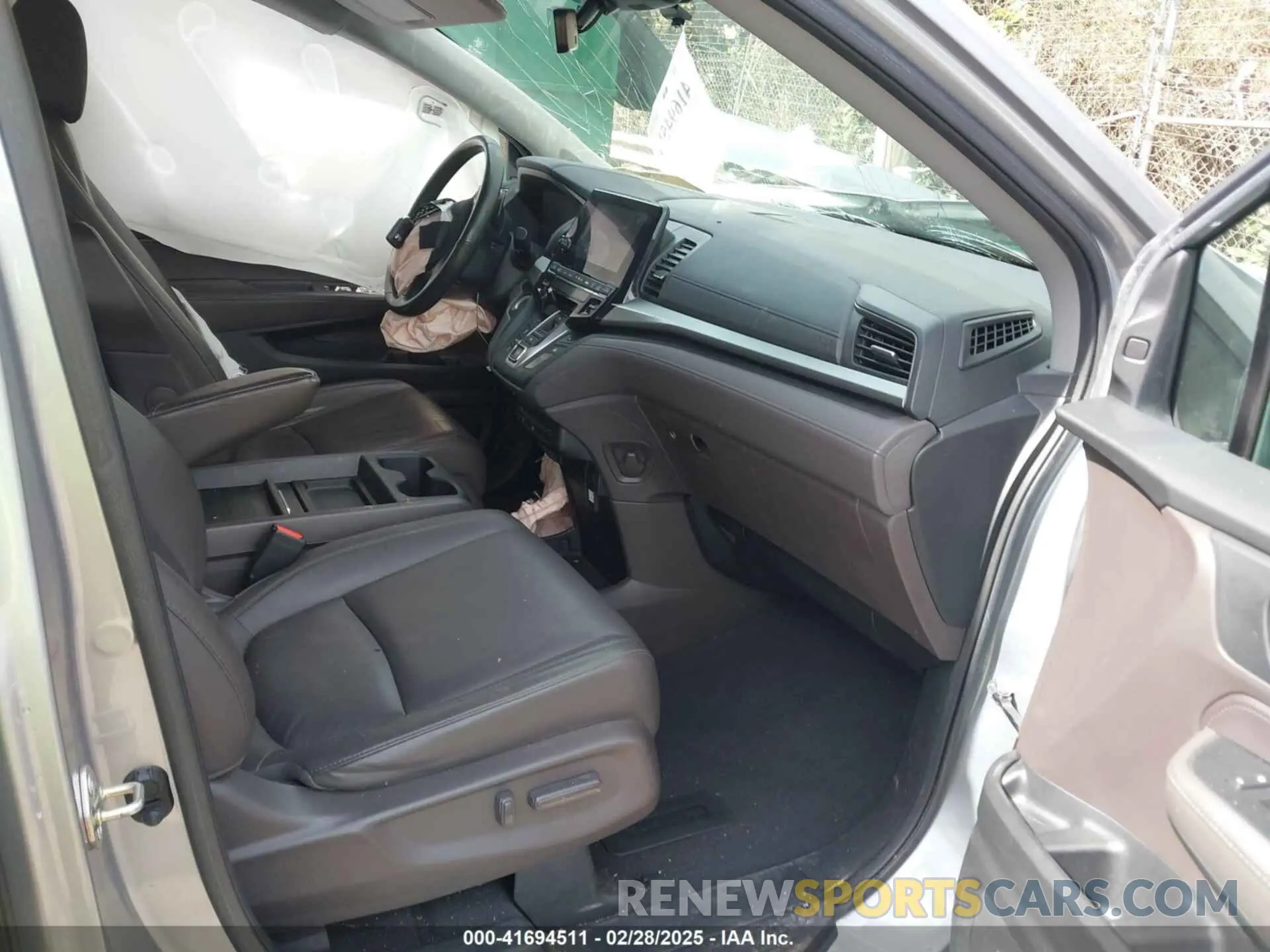 5 Photograph of a damaged car 5FNRL6H78LB036379 HONDA ODYSSEY 2020